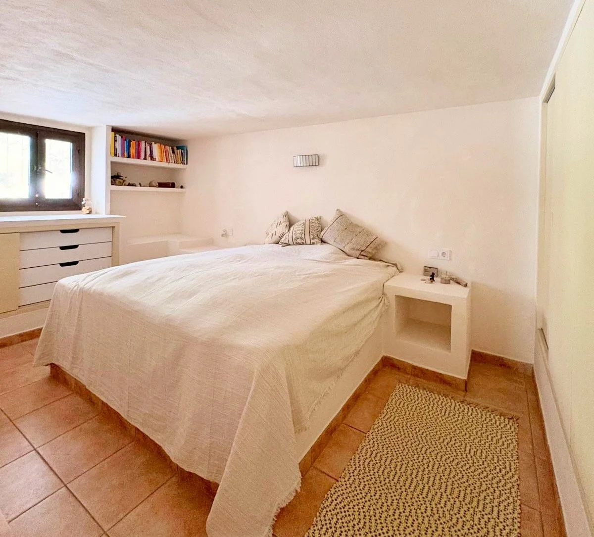 imme kock yoga coaching commuity ibiza bed.jpeg