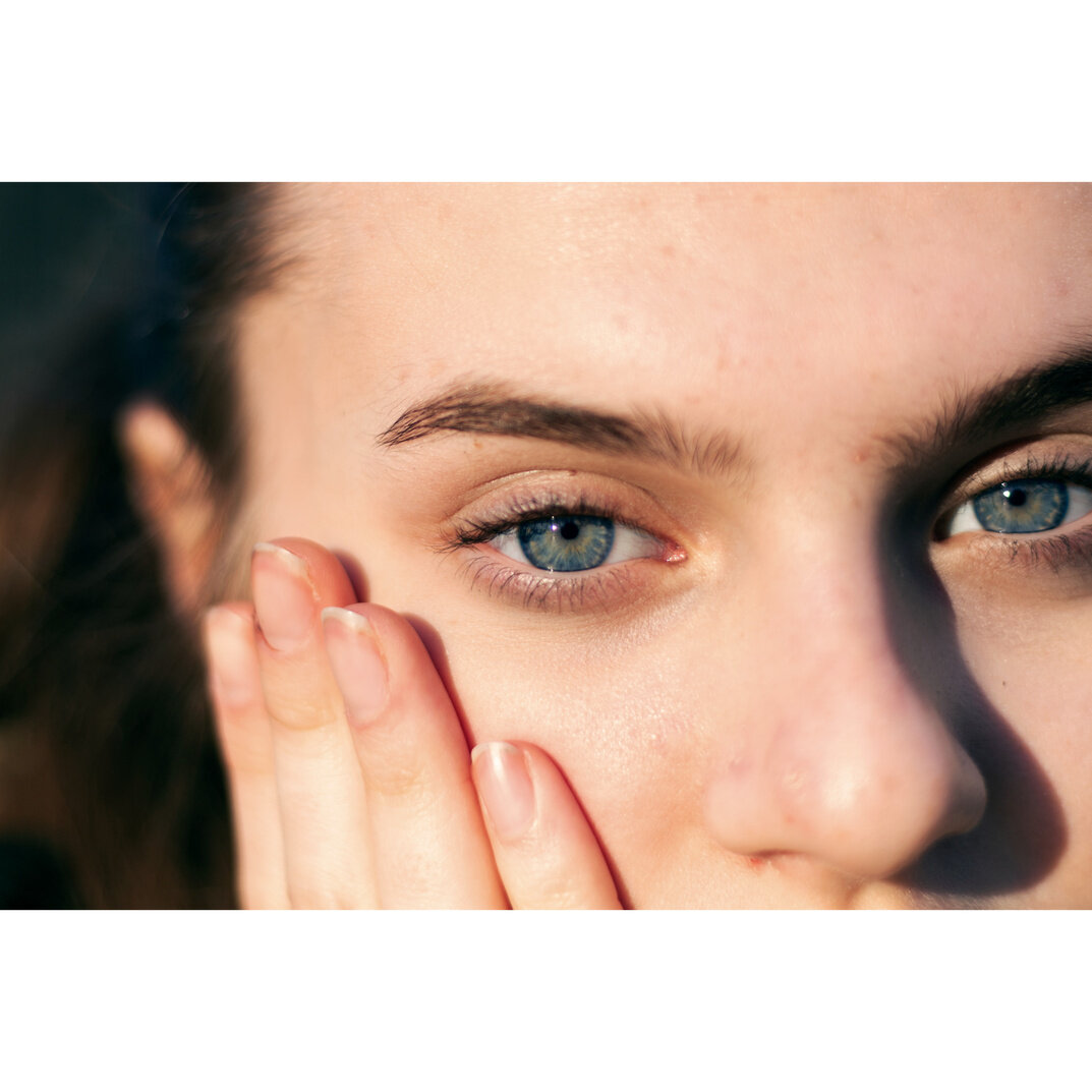 Only the eyes tell the truth
#blueeyes #50mm
.
.
.
#naturalbeauty #closeup #eyecloseup #shecute #visual_heaven #postthepeople #justgoshoot #portraitsinspire #extraordinaryportraits #aberdeenphotographer