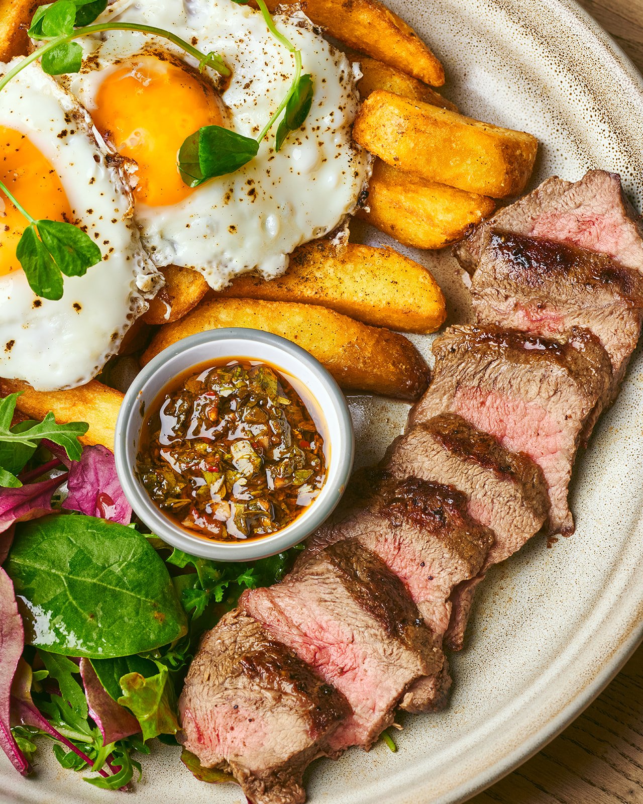 Food Photography vs Restaurant Videography — When You Need Each