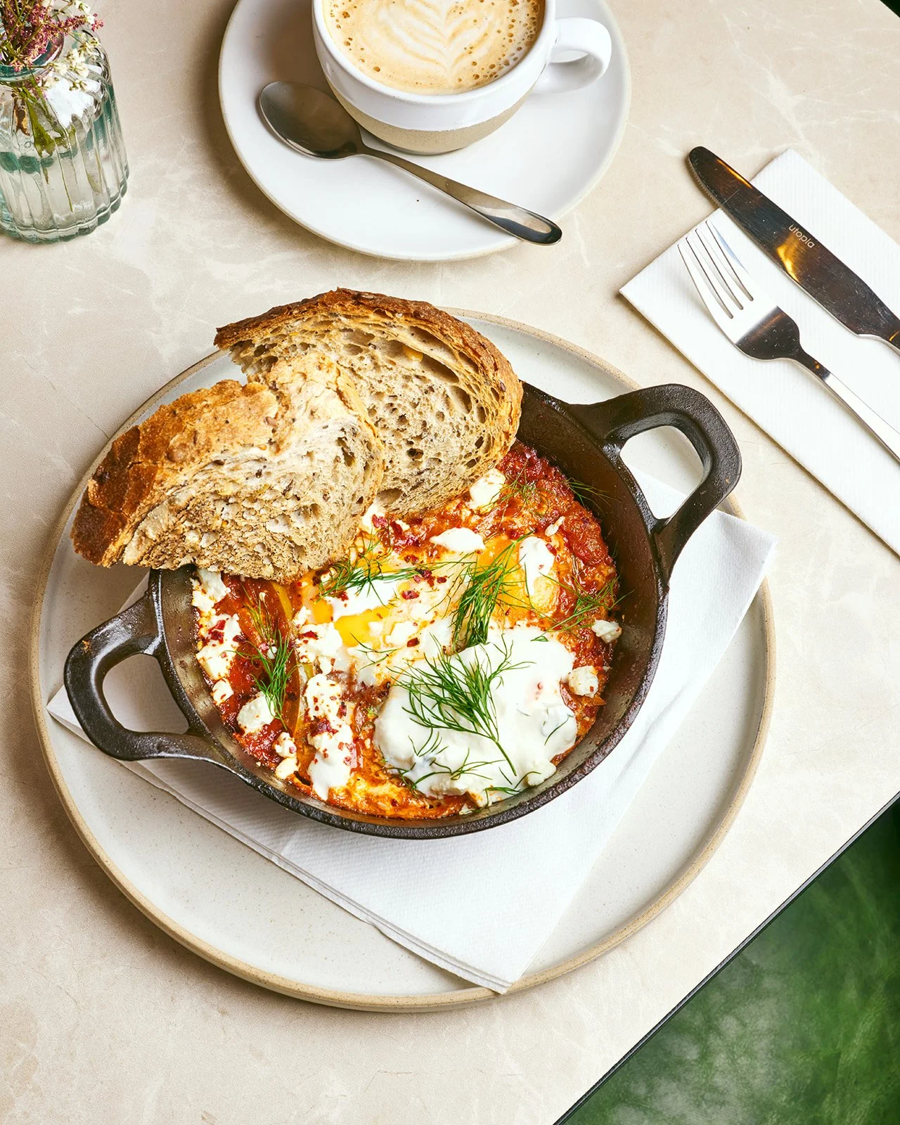 Best Times of Day to Photograph Food, Interiors &amp; Service