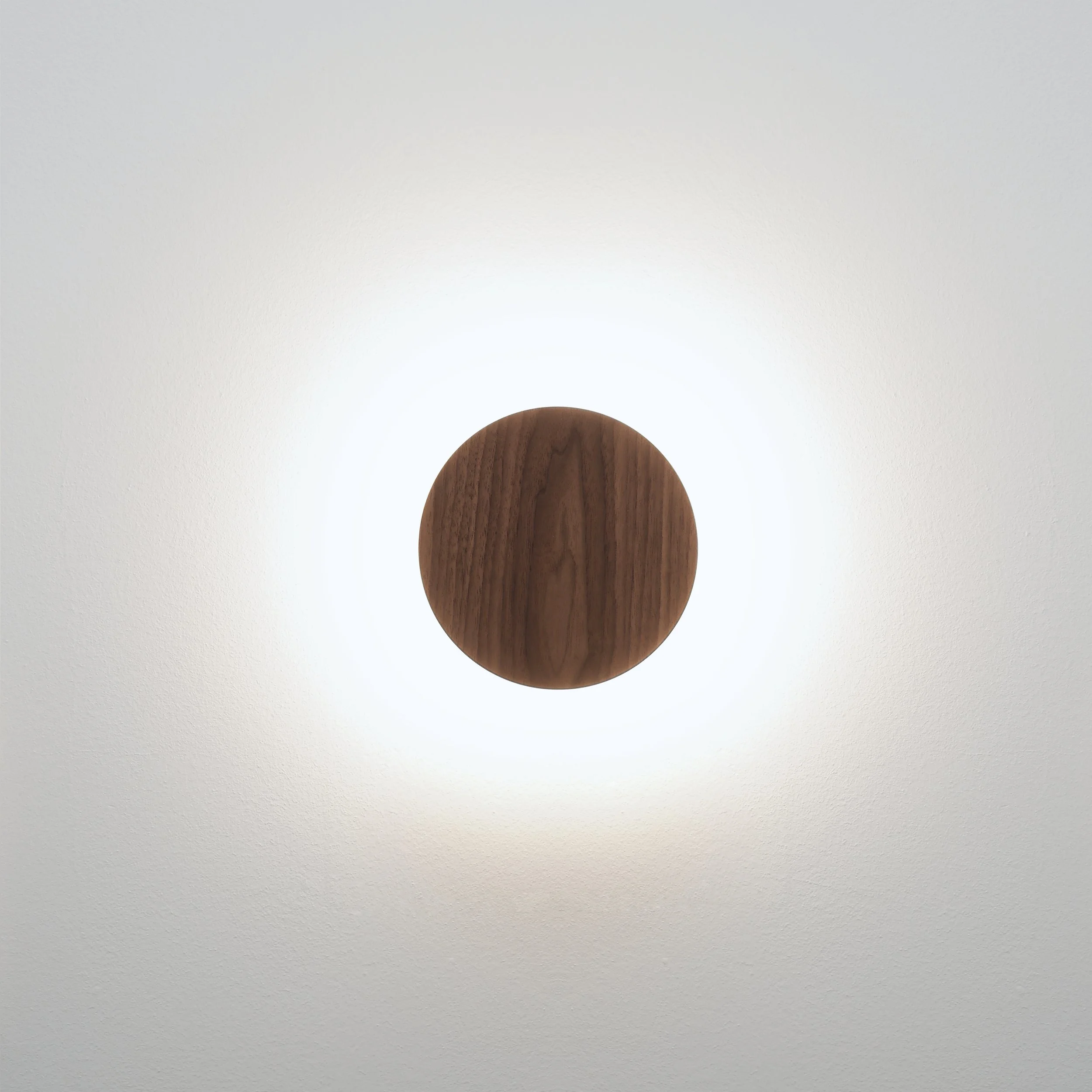 Lilu Wall S The Walnut