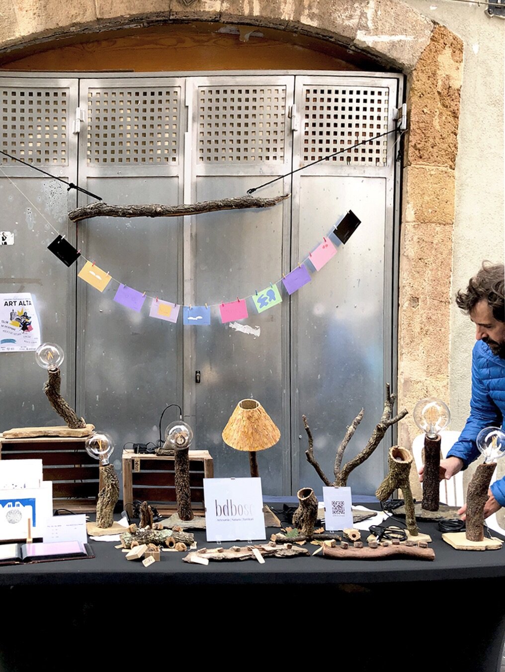Us deixem algunes imatges d&rsquo;aquest cap de setmana a la fira de @tarracocrea 

Vista aix&iacute;, la parada sembla un petit bosc m&agrave;gic, i ens encanta! 🍄🦉🍂

Alguns integrants d&rsquo;aquest bosc ja han comen&ccedil;at a trobar noves lla