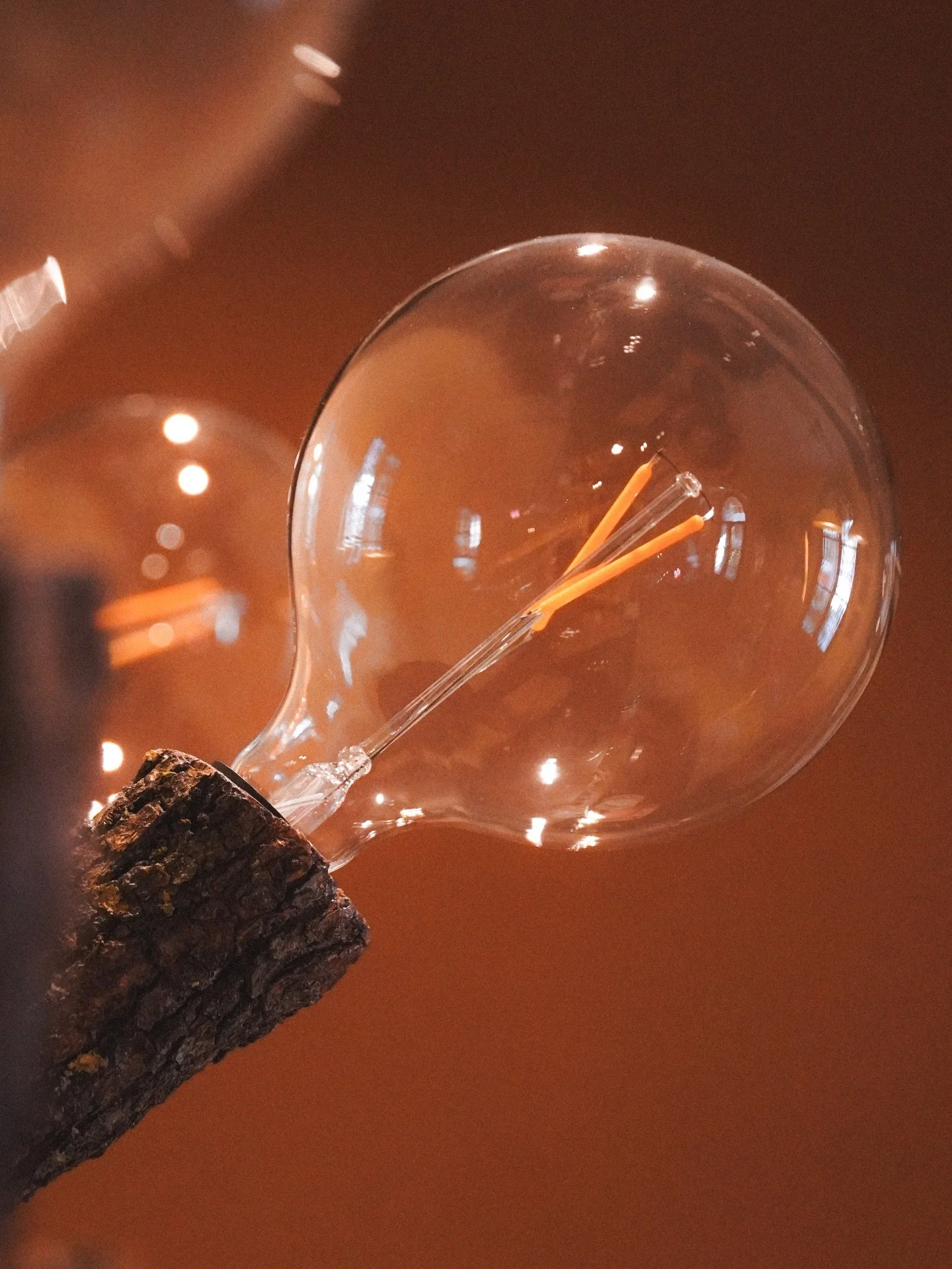 💡Les bombetes, la cirereta del past&iacute;s!

➡️ Incloses en el preu de la l&agrave;mpada.

📸 @marioeg27