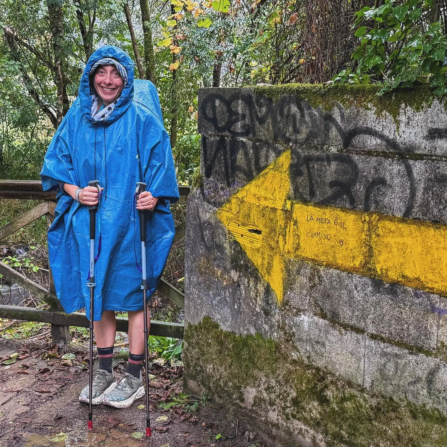 A wet and wonderful finish! 🌧️
We woke to wind and rain, pulled on our ponchos, and set off in the dark. After 21 km through eucalyptus forest trails and into the city, my shoes were squelching &mdash; but I couldn&rsquo;t wipe the smile off my face