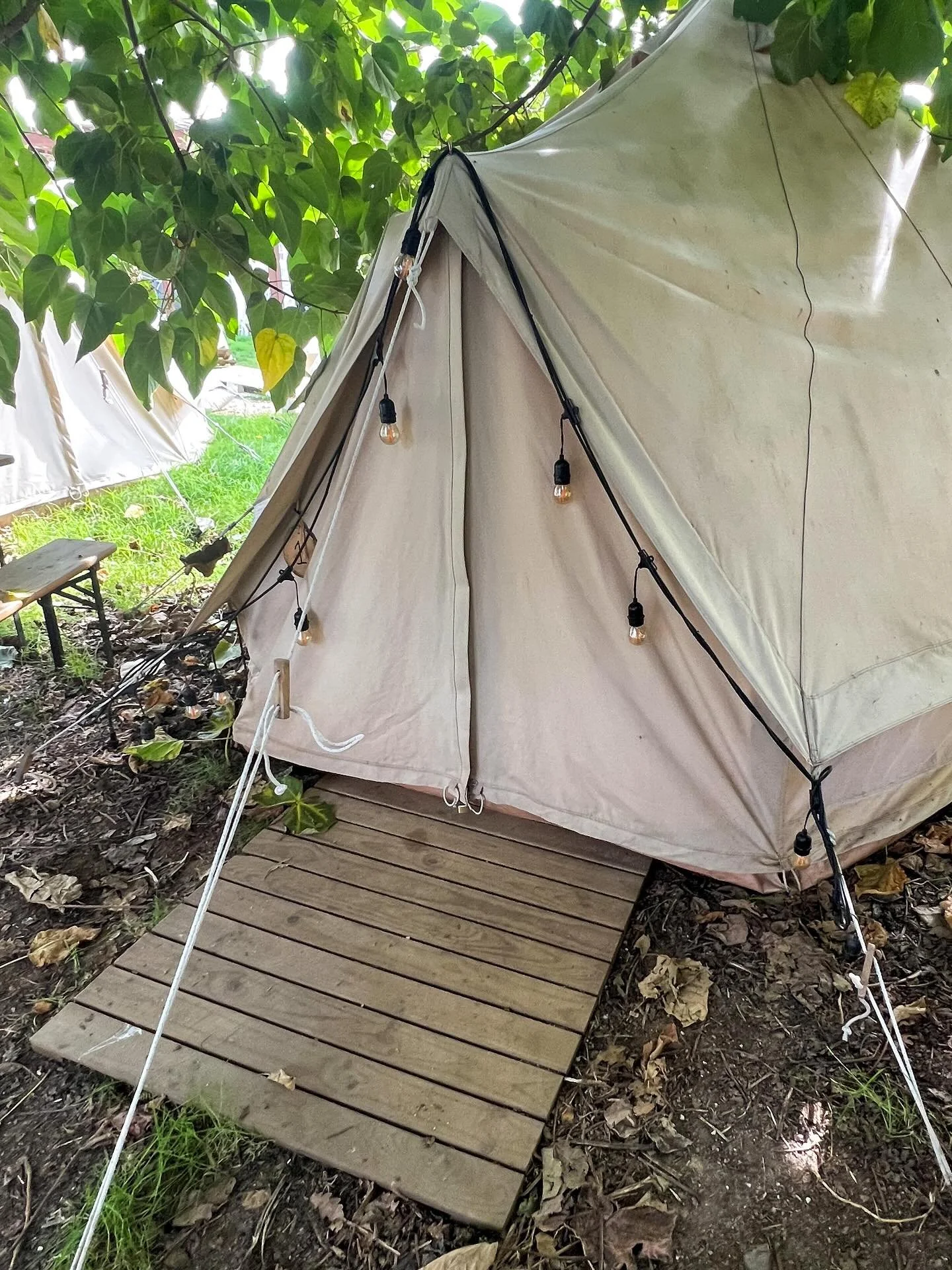 19.3 km today and glamping tonight! Can&rsquo;t beat a heated mattress, showers (with towels!), and a bar nearby!

We&rsquo;ve intentionally tried all different kinds of accommodations on this Camino &mdash; donativos, municipal and private albergues