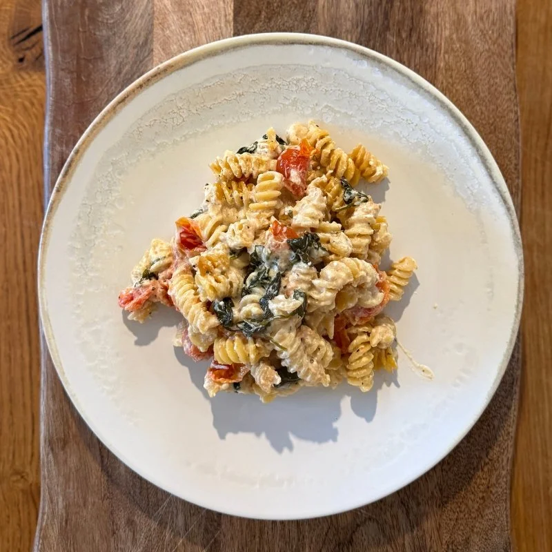 Creamy Tomato Feta Baked Pasta — vegetarian postpartum pasta by Moongold, Berlin