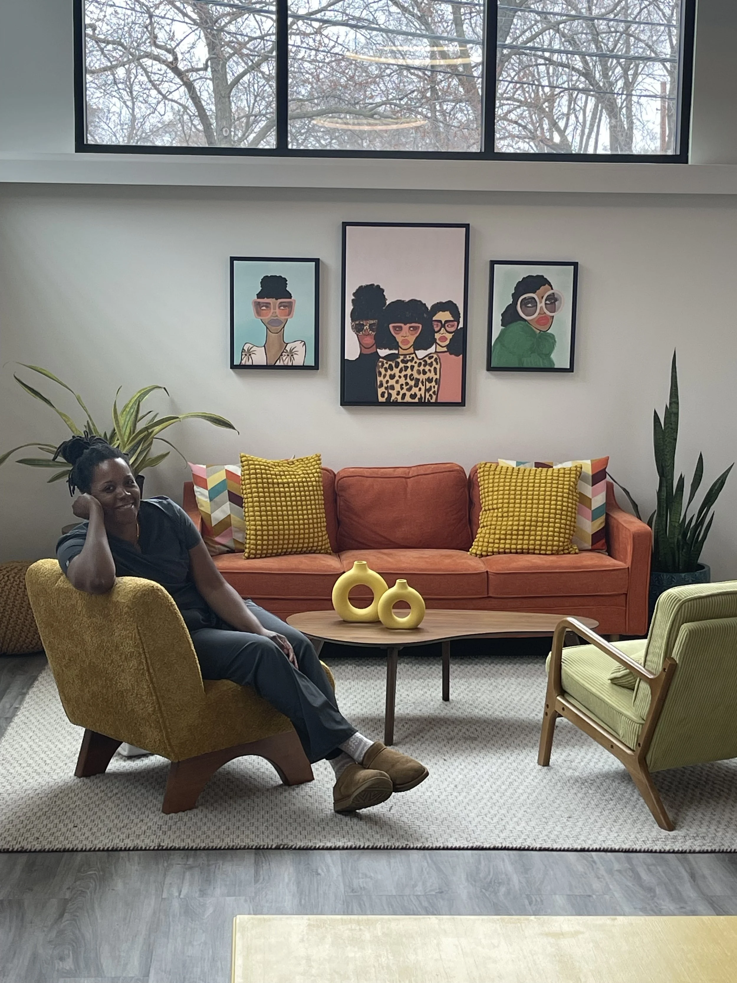 Relaxing with our neighbor in the AUX Wellness Collective, Zora's Place, Evanston's first Black feminist bookstore, owned by journalist & author L’oreal Thompson Payton.