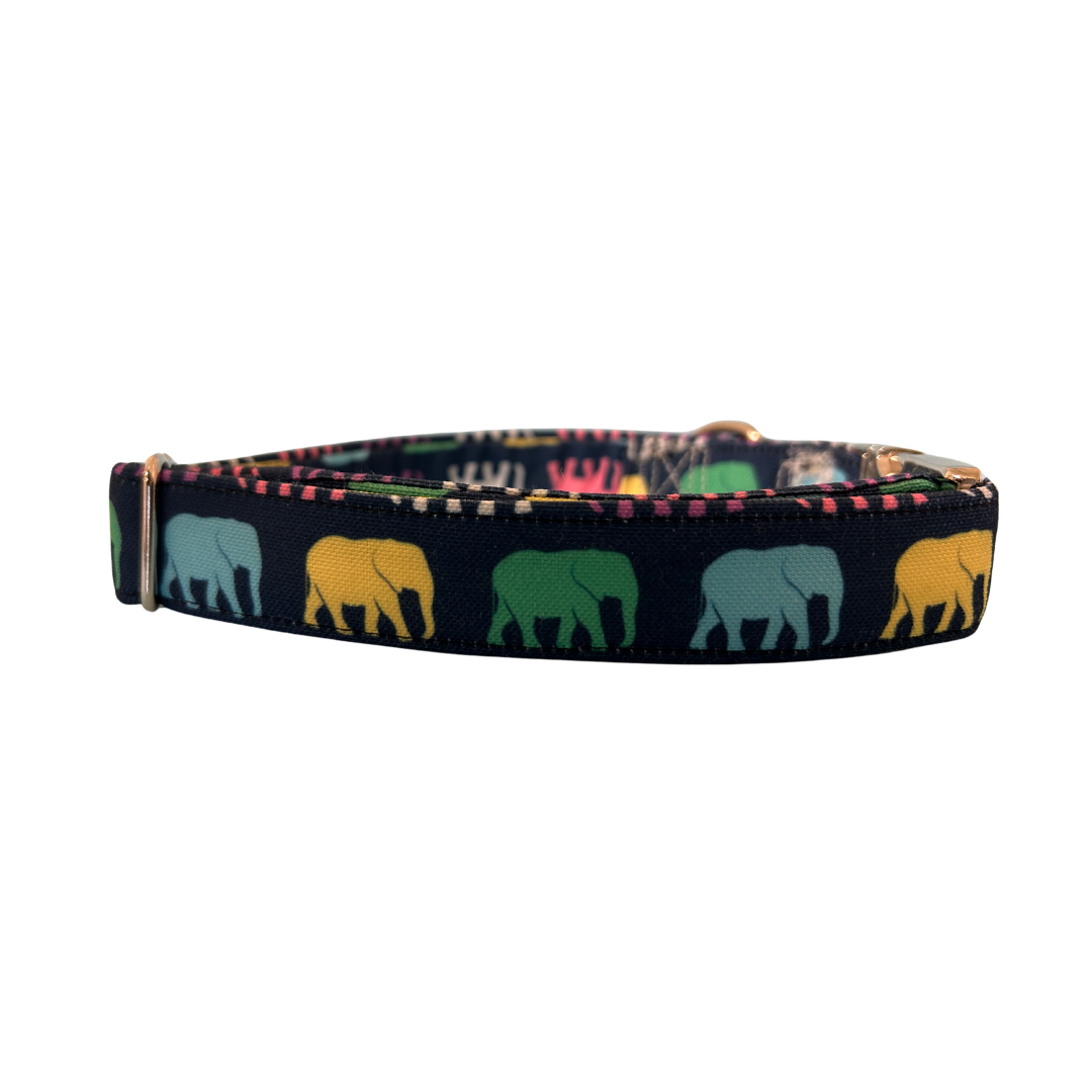 A dog collar with elephant print