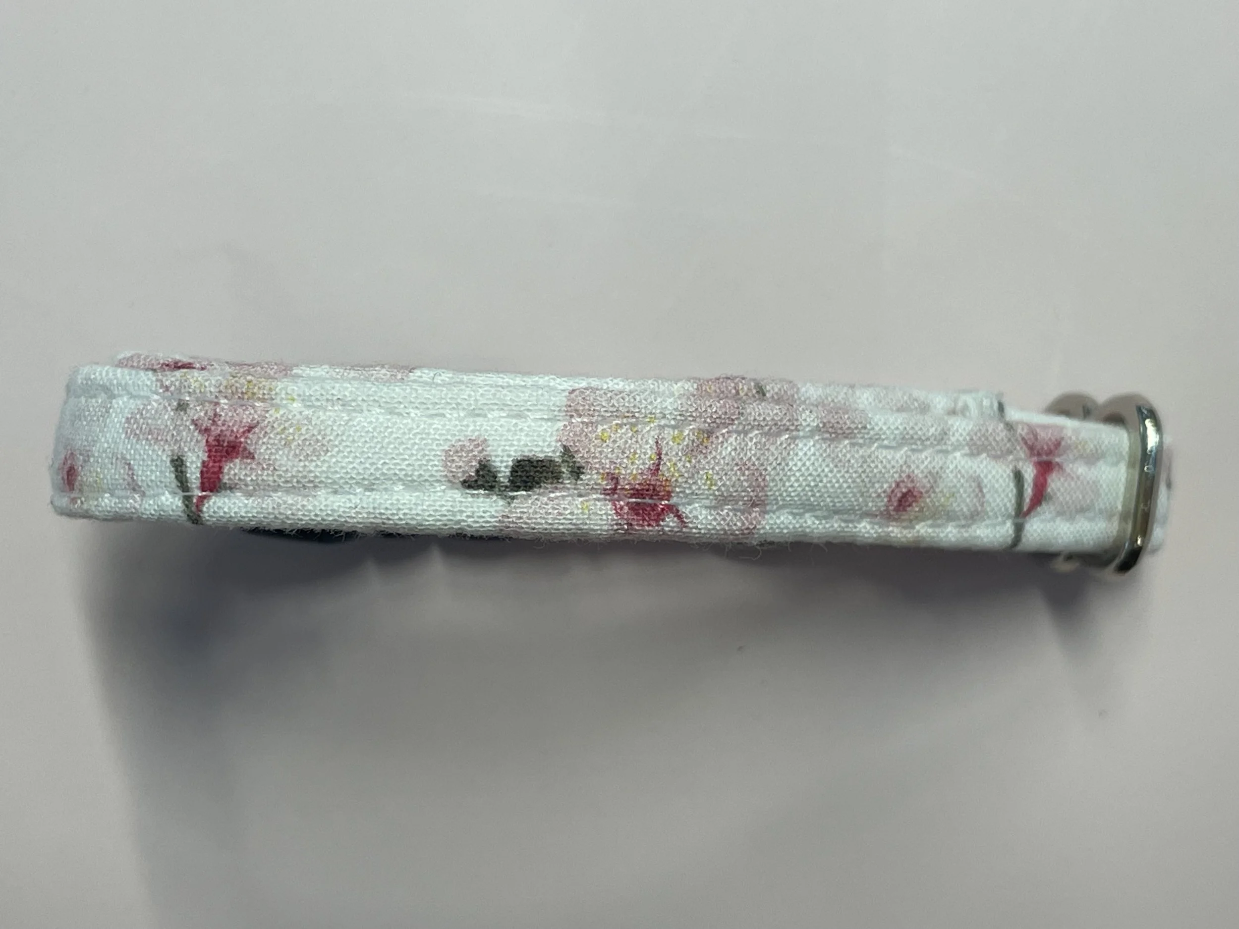 Cherry blossom cat collar back.jpeg