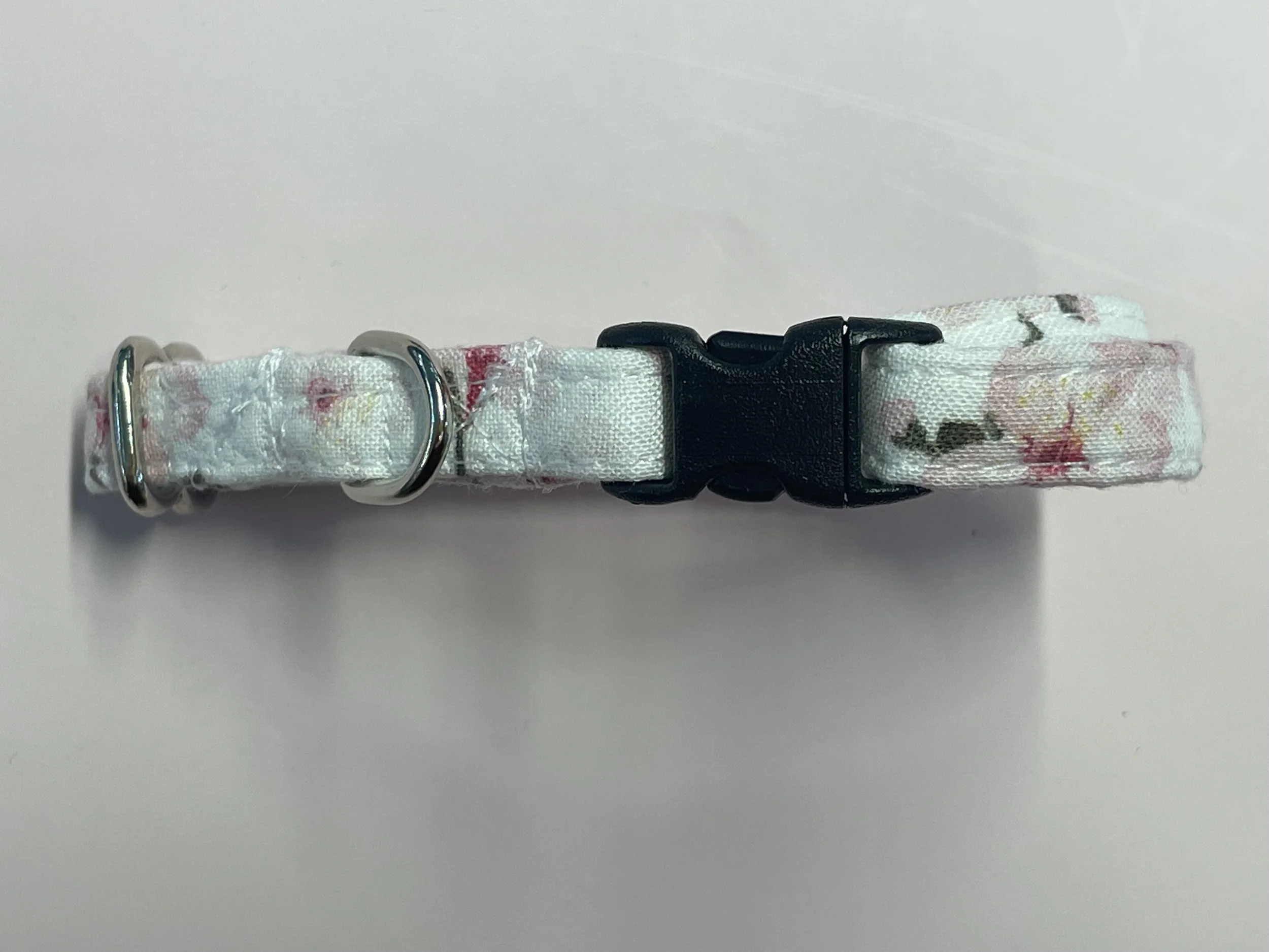 Cherry blossom cat collar front.jpeg