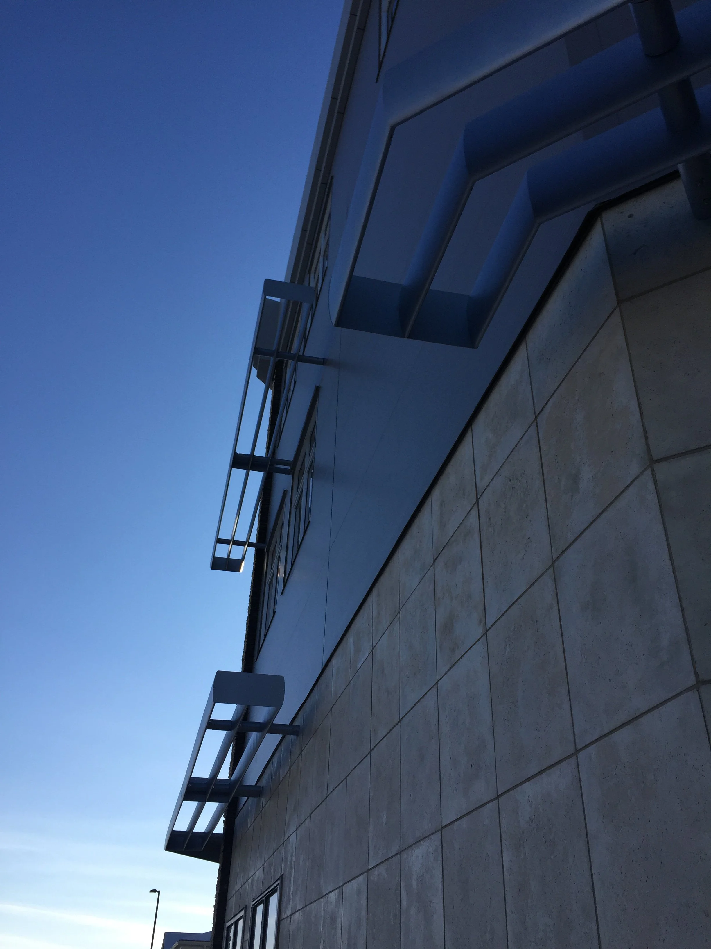 custom louver awning 5.JPG