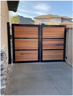 PRIVACY WOOD FENCE & GATE.PNG