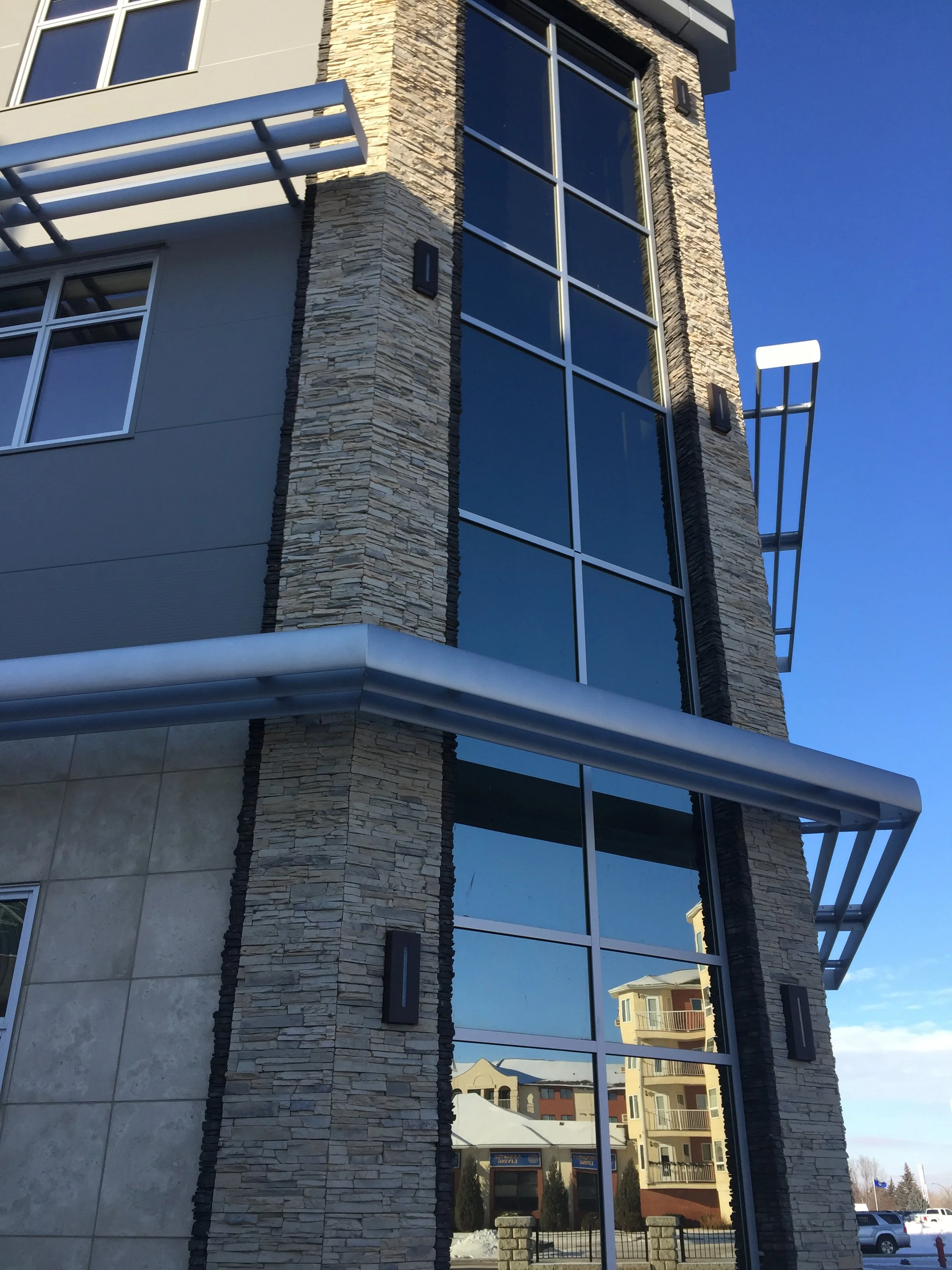 custom louver awning 10.JPG