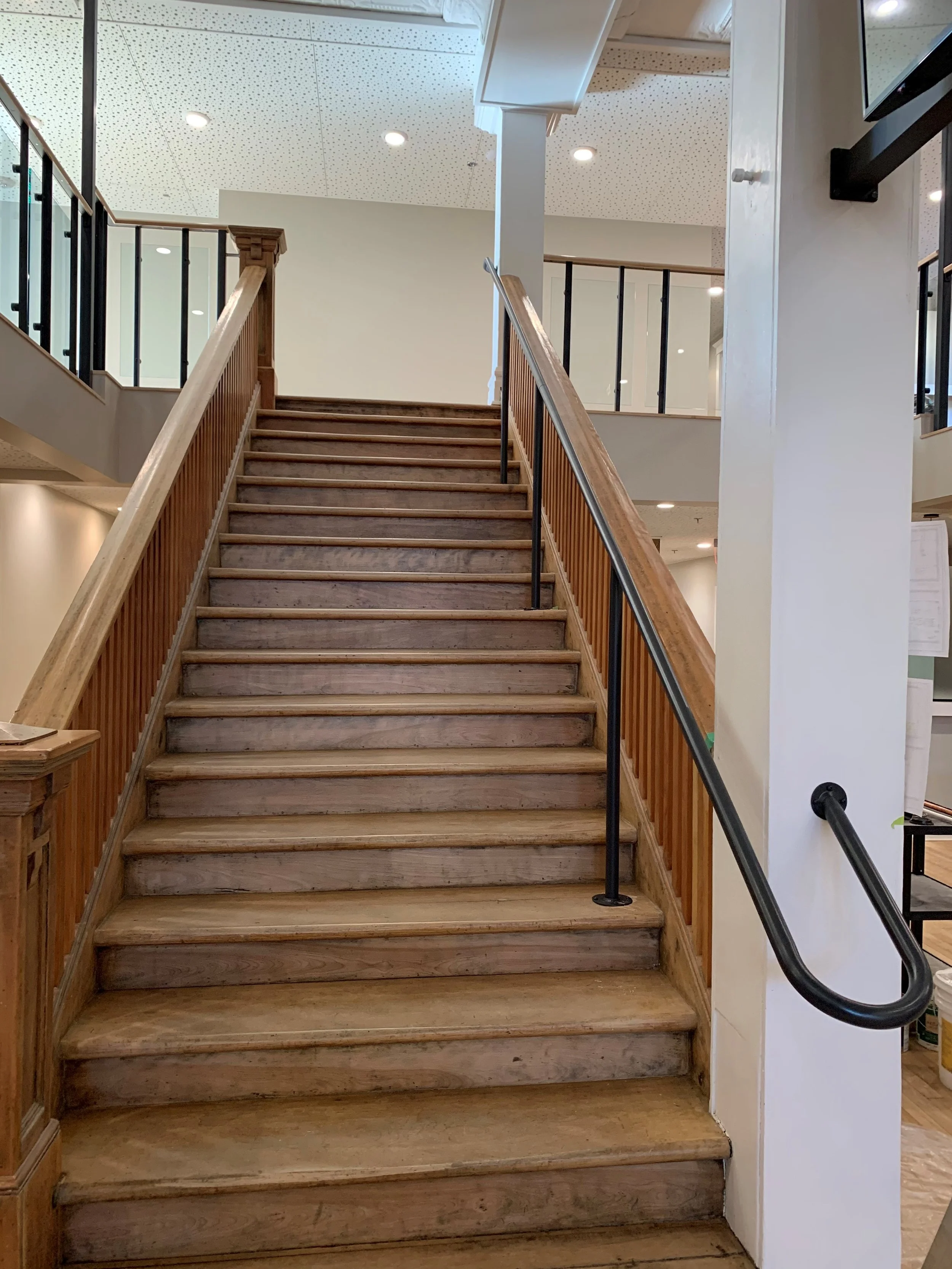 steel handrail 1.jpg