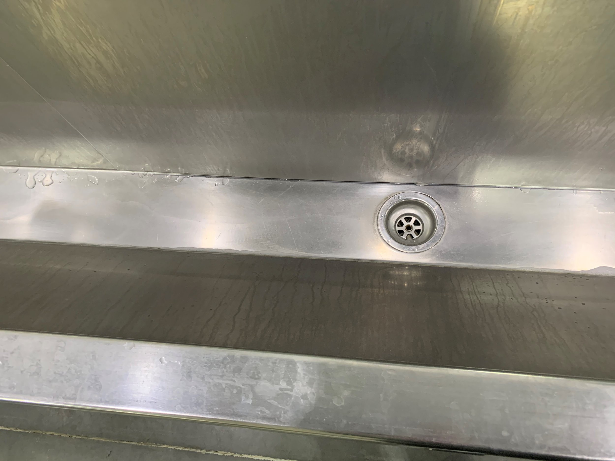 ss sink 1.jpg