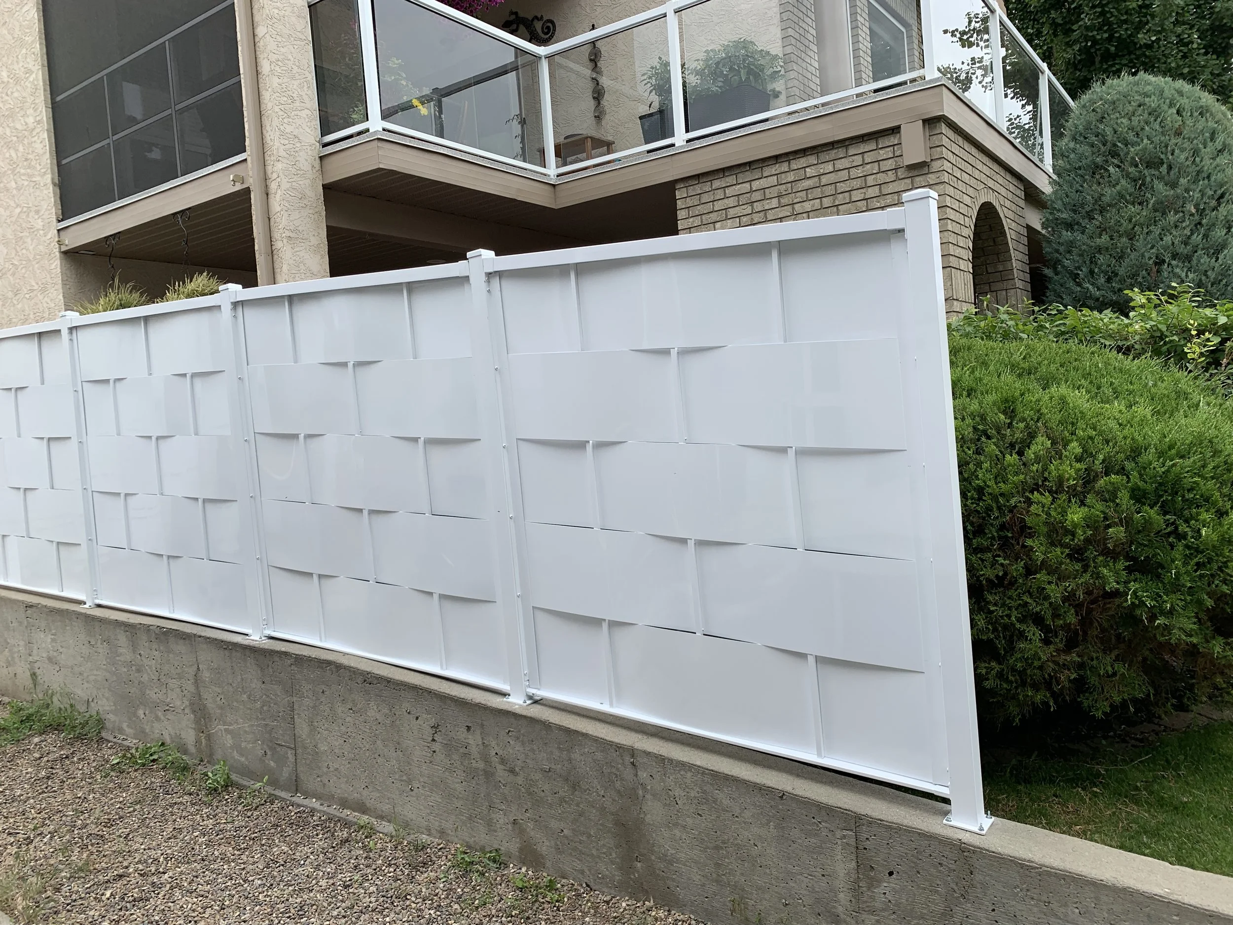 WHITE WEAVE FENCE.jpg