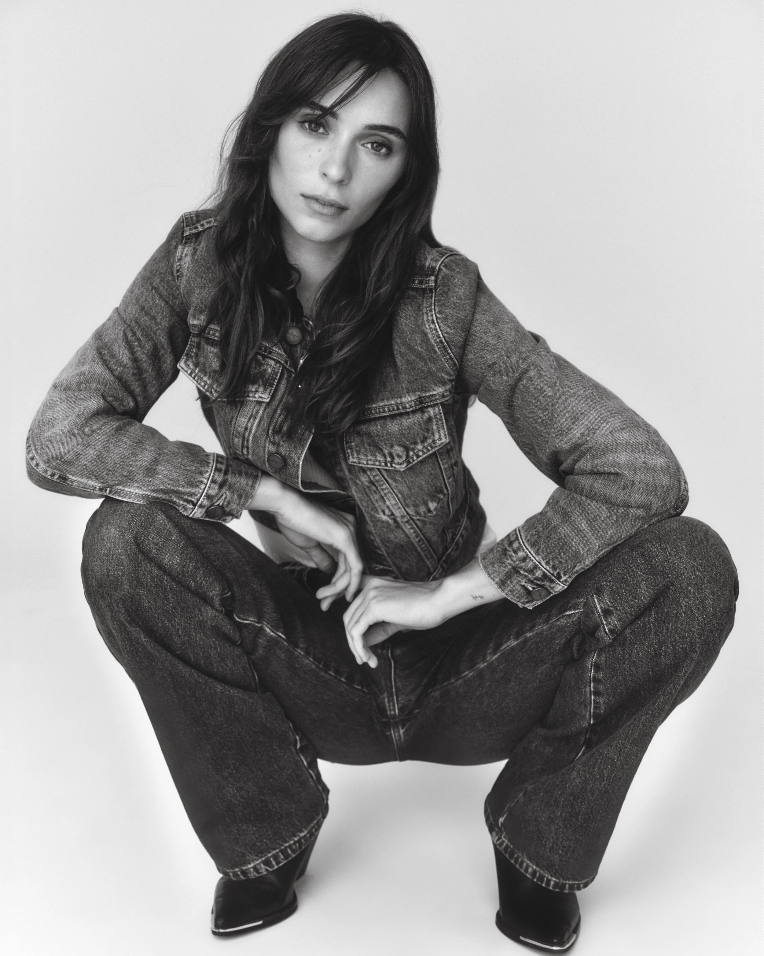 Cathrine8726bw.jpg