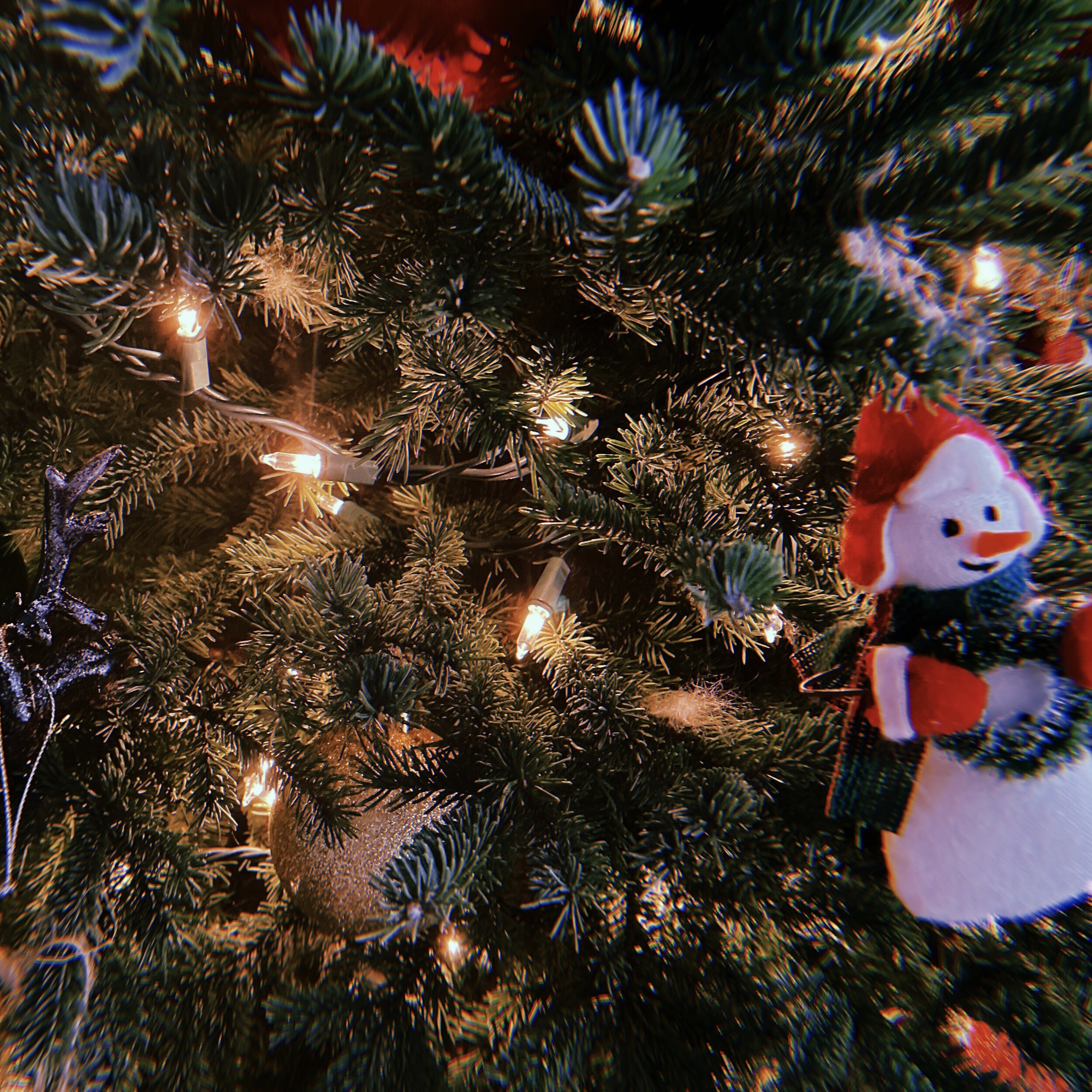 2020 - Here Comes Santa Claus (single)