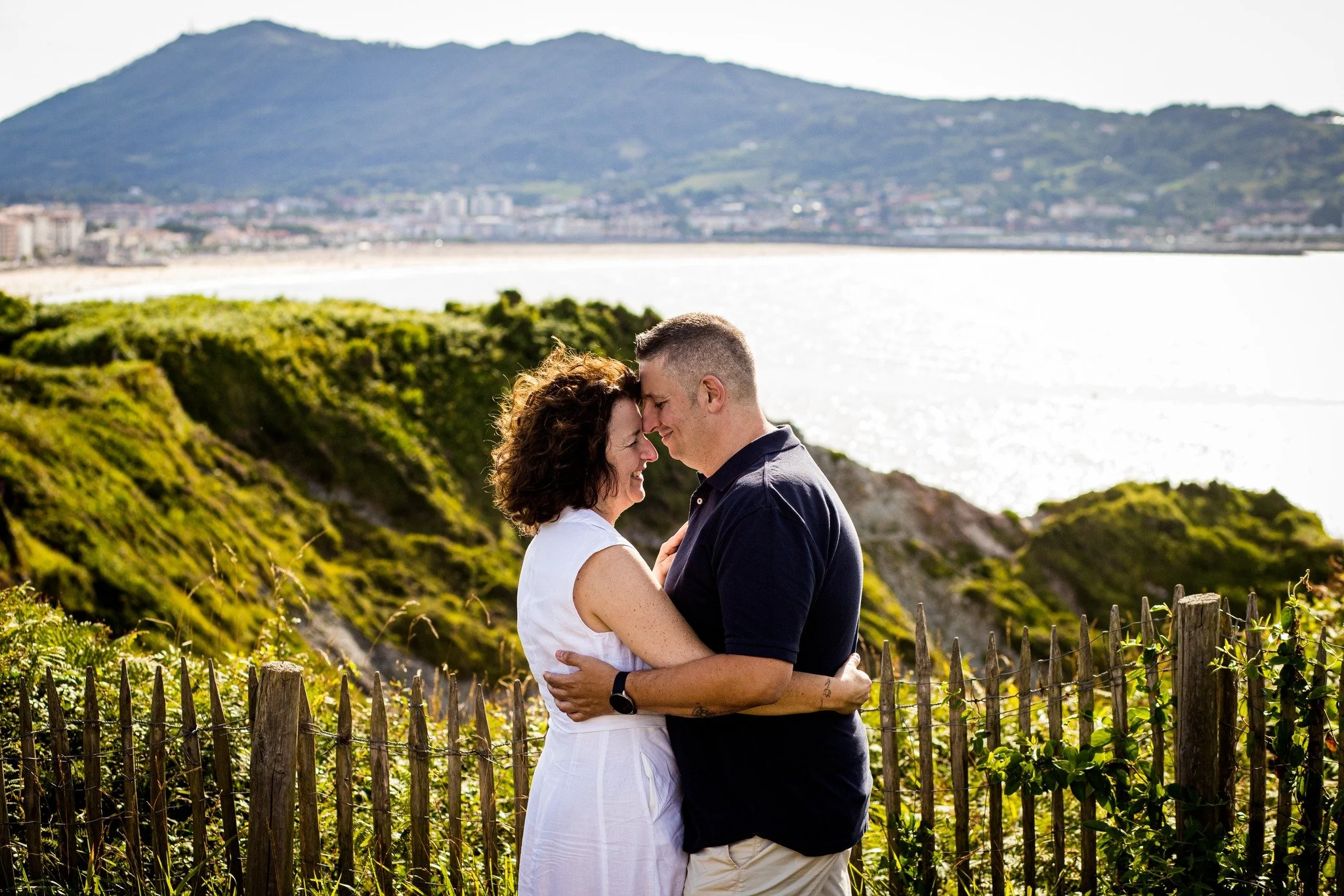 Una tarde en familia... un regalazo que hay que disfrutar 🧡
Hace unos meses, Jos&eacute; Luis me escribi&oacute; con la idea de regalarle a su pareja un reportaje de familia por su aniversario de bodas y... &iexcl;La espera mereci&oacute; la pena 🌿