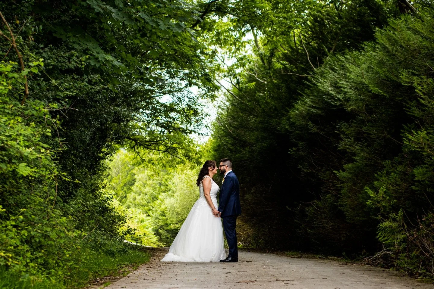 Con el inicio de la temporada de bodas a la vuelta de la esquina, ya ten&eacute;is disponible... &iexcl;Nuevo post en el Blog 🌻💚!
Hoy recordamos el gran d&iacute;a de Oihane &amp; Jon 📸
&iexcl;Espero que os guste 😉! &iexcl;Mil gracias por la conf
