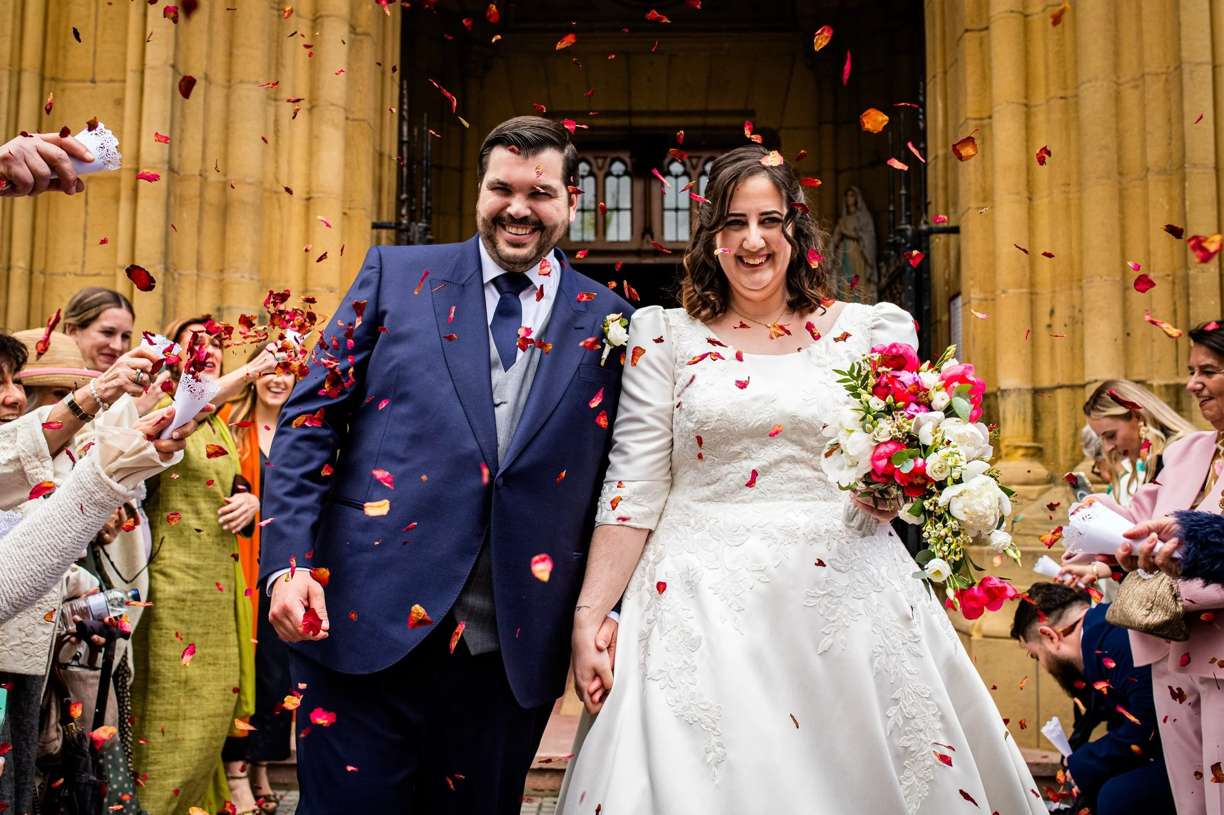 PATOda la vida 🩷✨
Ayer empezamos la temporada de bodas de este a&ntilde;o con Joanne &amp; &Aacute;lvaro en @mendizabal_3 en el que la diversi&oacute;n y la emoci&oacute;n estuvieron a la orden del d&iacute;a 🎉
Ha sido muy muy dif&iacute;cil quedar