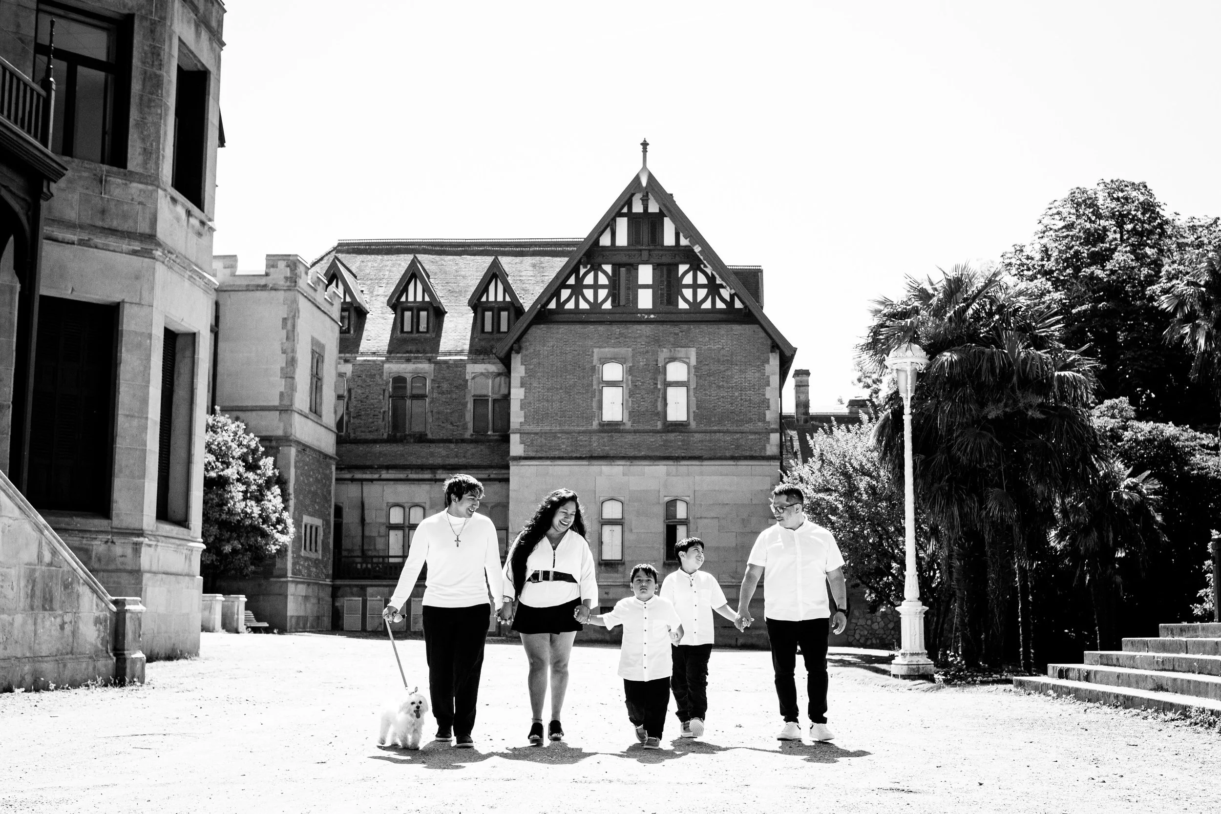 Domingos en familia 💙
Ayer disfrutamos de un rato divertido con Johanna y su familia en el Palacio de Miramar y con un tiempo&hellip; &iexcl;Espectacular ☀️!
&iexcl;Gracias por la confianza y por permitirme publicar 📸!

Des dimanches en famille 💙
