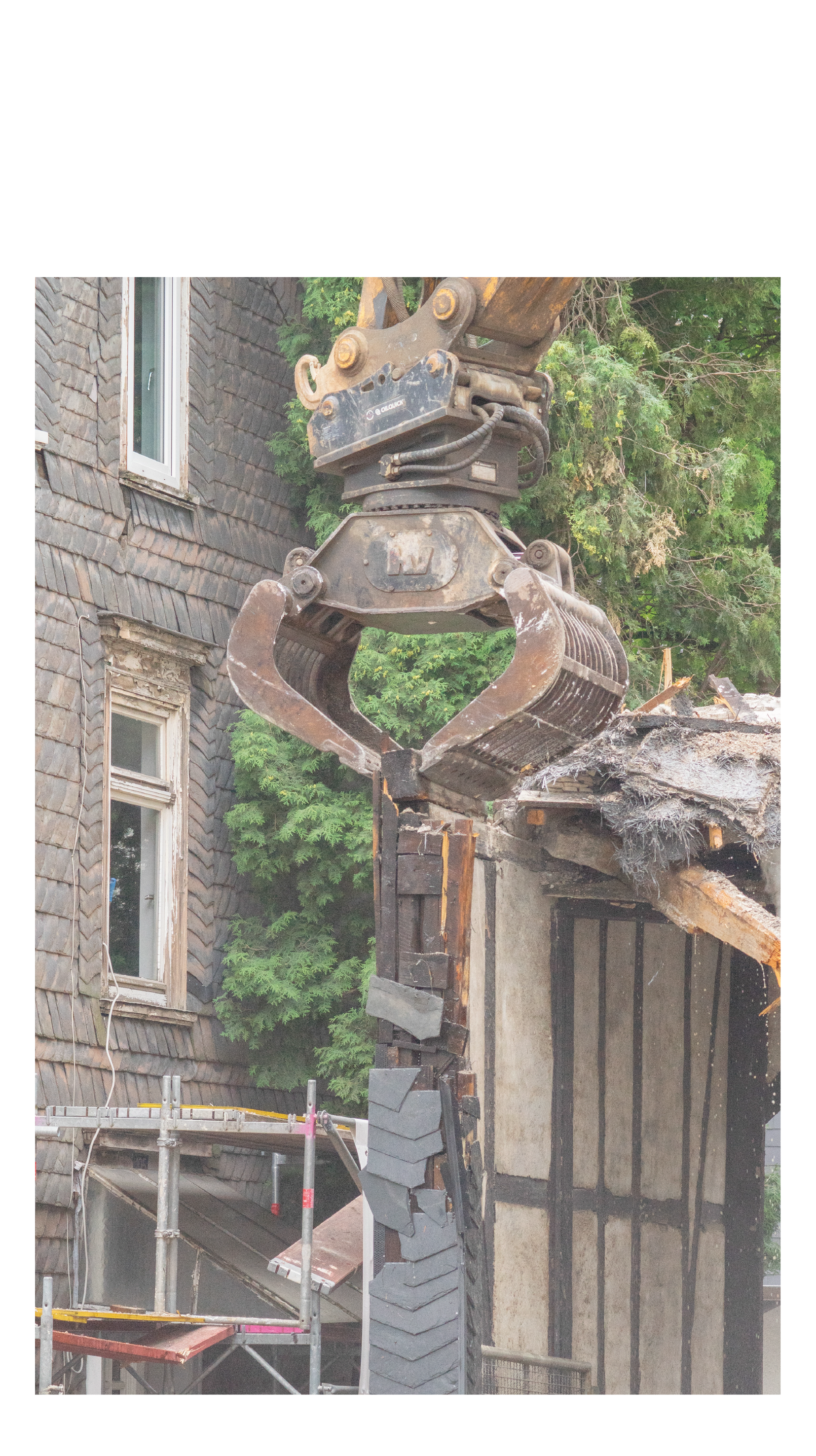 bhf-34_aaron stierl_14_ohne titel_2025_XIV.png