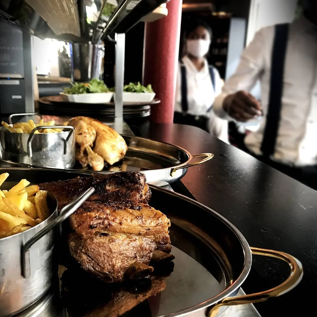 Le brunch est de retour chez Sacr&eacute; Frenchy ! 
Tous les dimanches, le Brunch du R&ocirc;tisseur, servi &agrave; table de 12h jusqu&rsquo;&agrave; 16h30 ! 
Et pour les petits Frenchy, un espace kids leur est d&eacute;di&eacute; 😉
#sacrefrenchy 