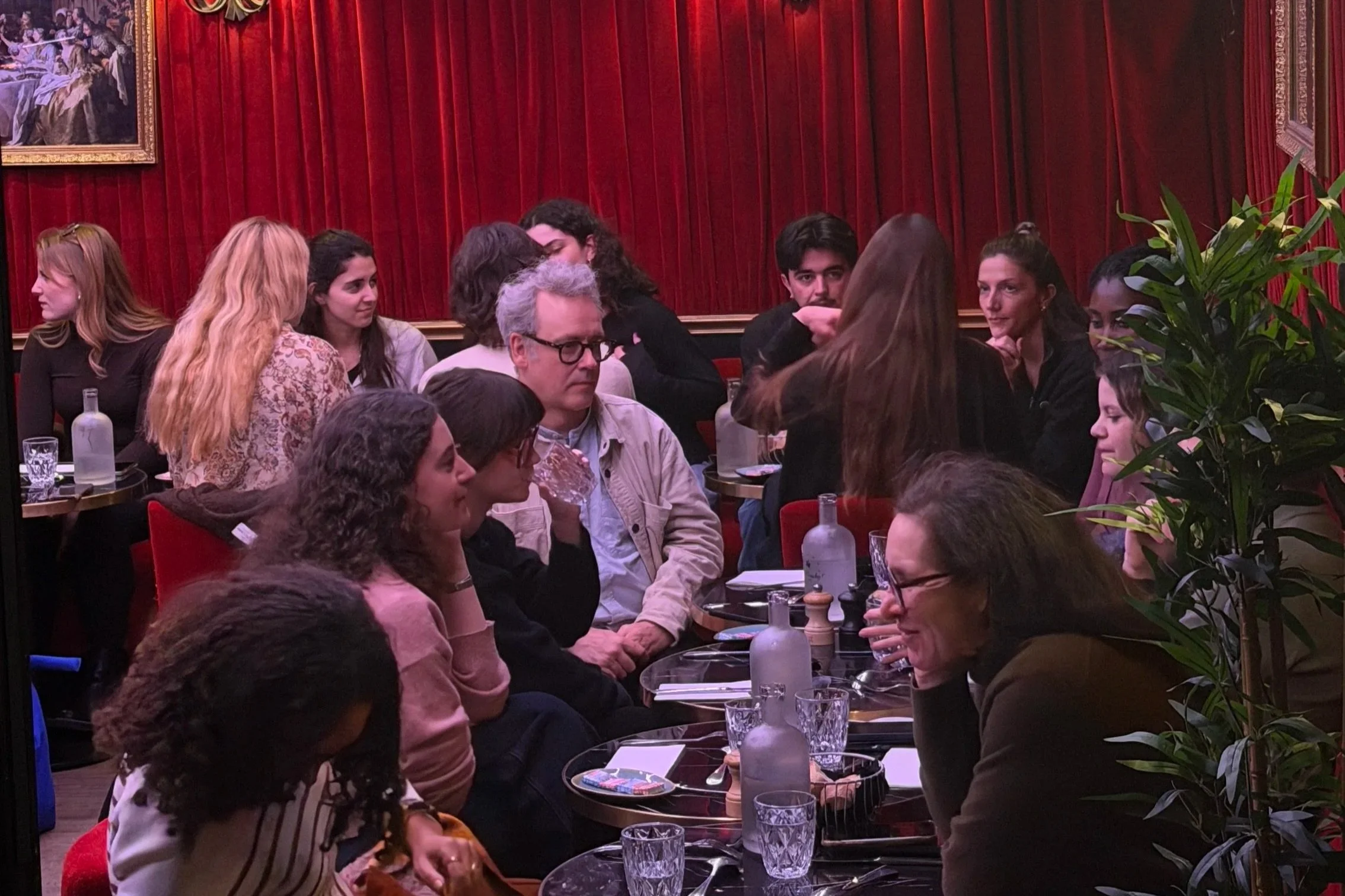 NOS PETITS SECRETS POUR UN DÎNER ENTRE POTES QUI DÉCHIRE 🥂🍴