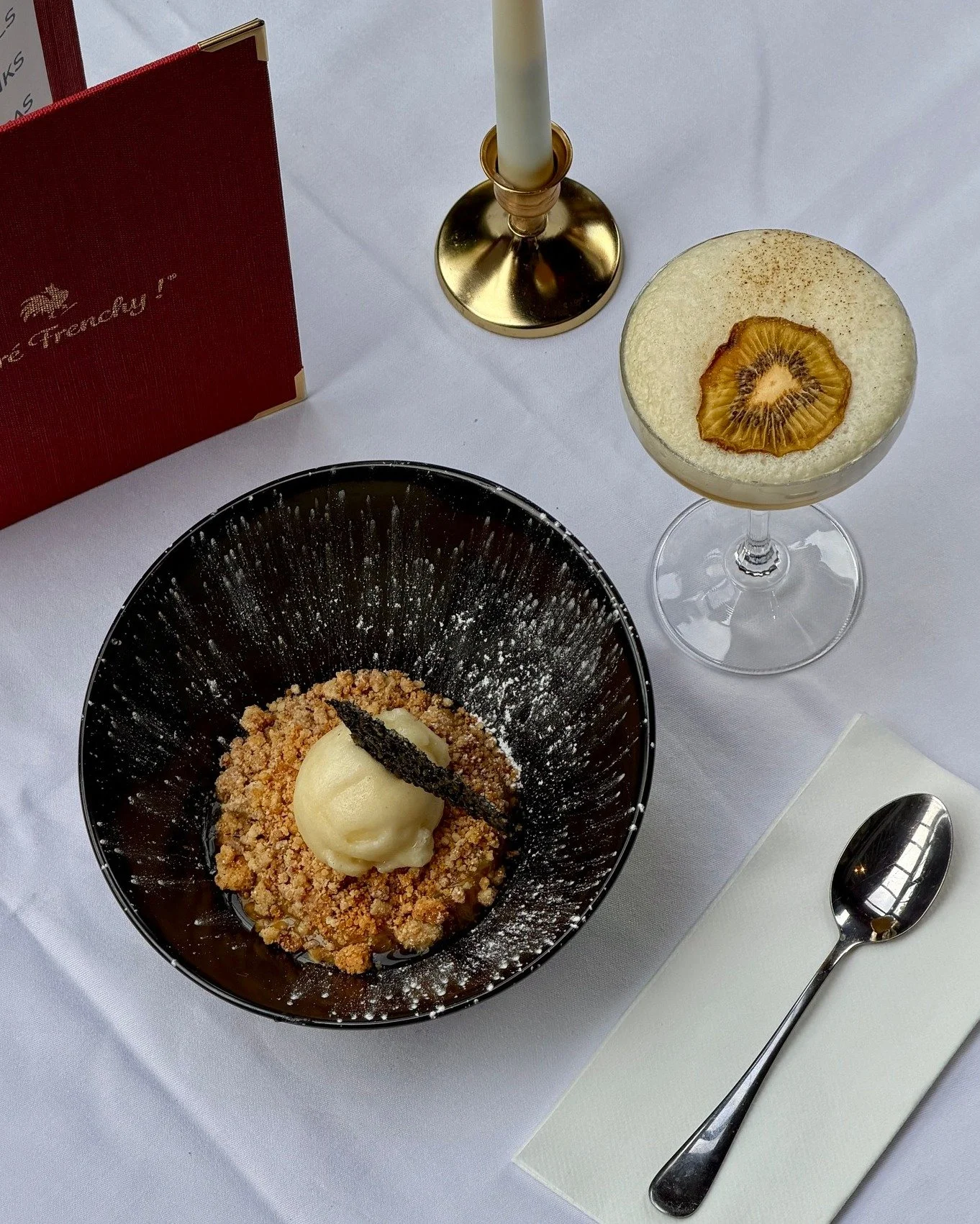 🍓 New dessert on our Spring 2026 menu! 

Homemade rhubarb and rosemary crumble, with the perfect balance of crispiness and melt-in-your-mouth texture

🍦 Served with St. Malo yogurt ice cream ✨ 100% Homemade +2

A simple dessert,