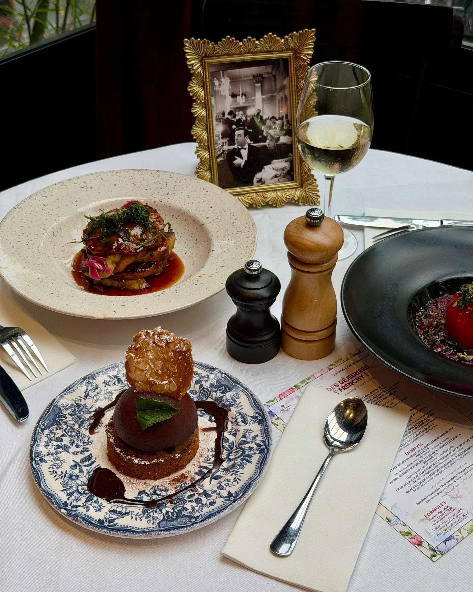 Le Chef nous a mis en avant quelques incontournables de ce semainier&hellip; ✨🍽️

&bull; R&ocirc;ti de cochon et ananas caram&eacute;lis&eacute;s 
Cuisson lente, gla&ccedil;age doux-acidul&eacute;, pour un &eacute;quilibre sucr&eacute;-sal&eacute; p