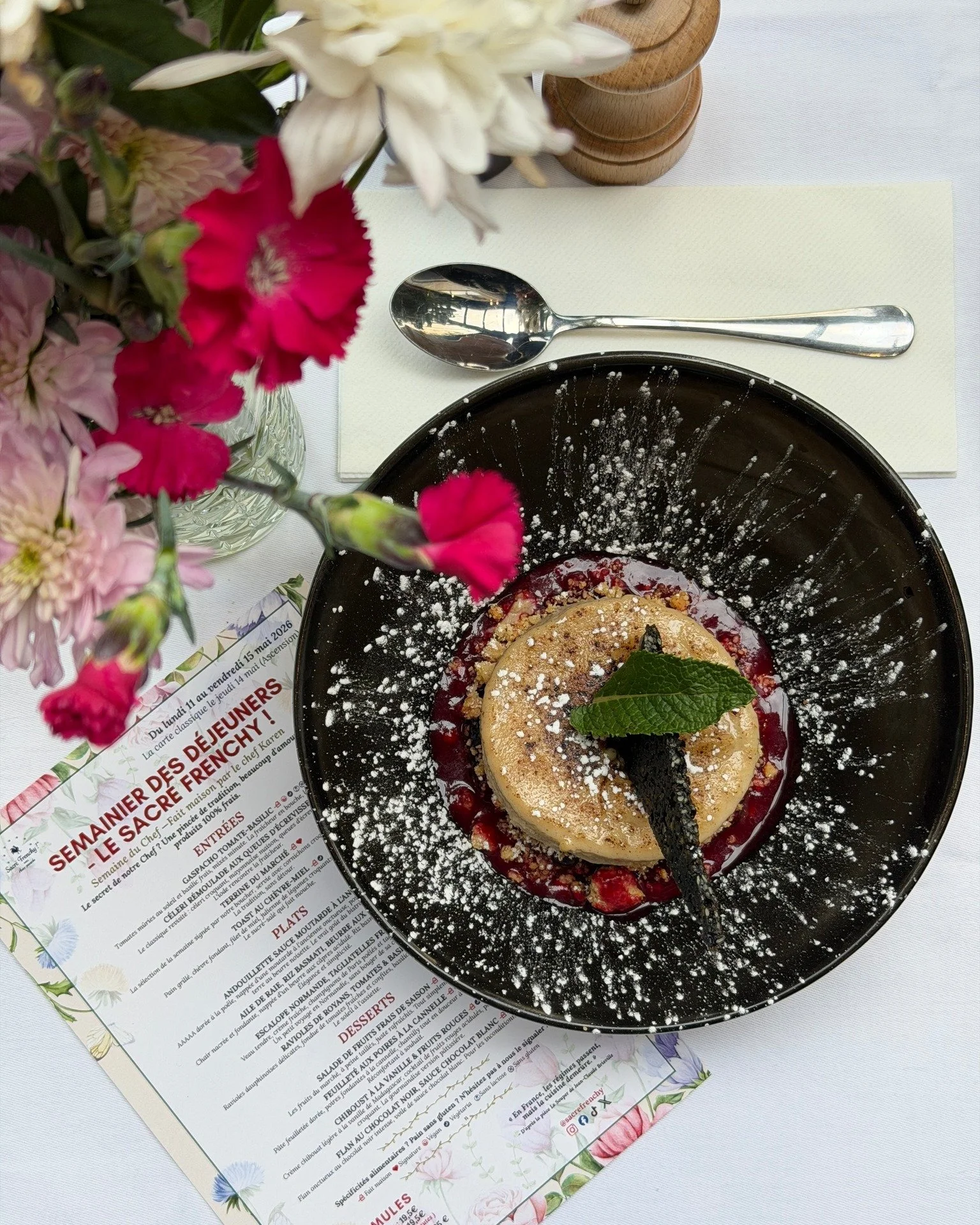 🍽️ LE SEMAINIER DE CETTE SEMAINE AU SACR&Eacute; FRENCHY

Cette semaine, notre Chef Karen vous propose un semainier fait maison, g&eacute;n&eacute;reux et plein de fra&icirc;cheur, &agrave; d&eacute;couvrir au d&eacute;jeuner du lundi 11 au vendredi