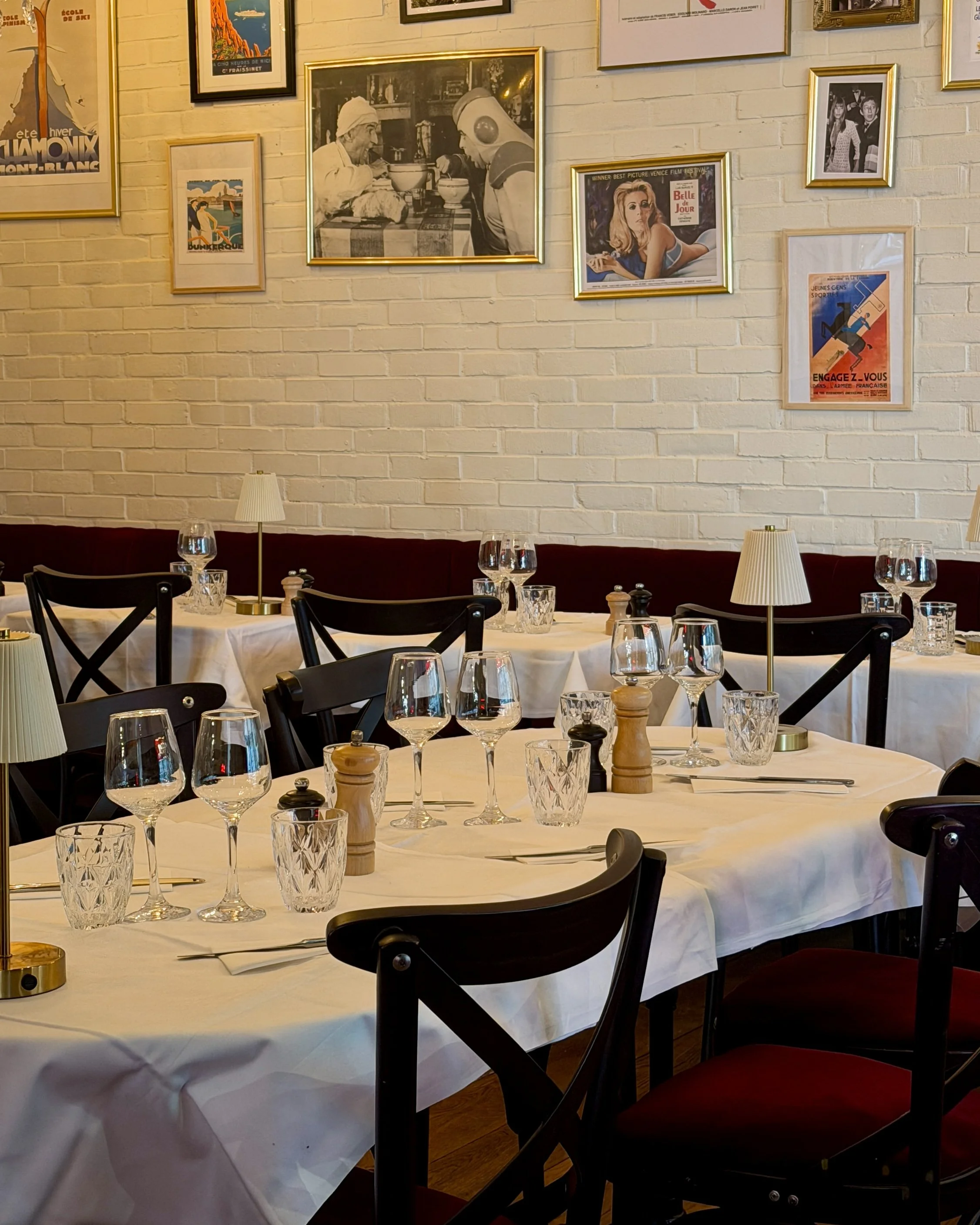 🍽️✨ LES SECRETS D'UN DÎNER RÉUSSI ENTRE AMIS 🥂🎉