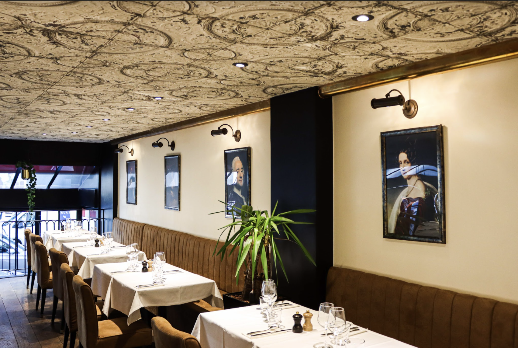 Salon_Napoléon_privatisation_Sacré_frenchy