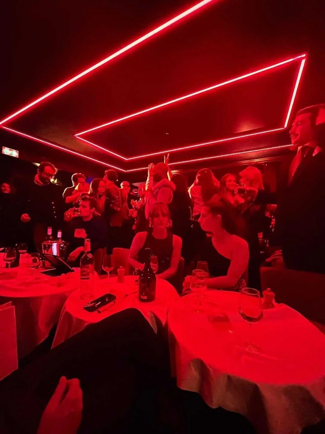 private-evening_salon-pompadour_fete_paris_sacré-frenchy