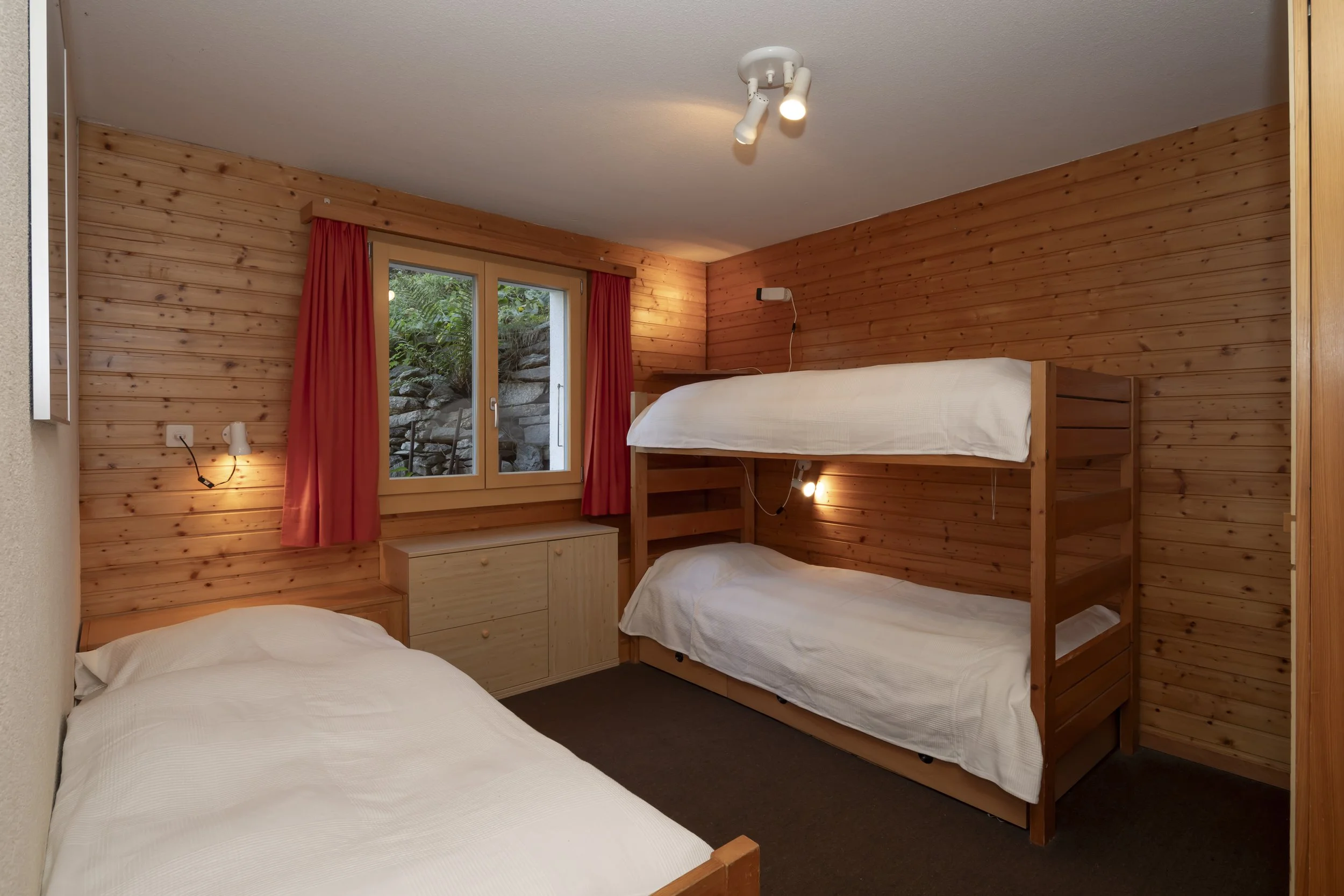 016_Grächen_chalet_Smaal_Swiss_Immo.jpg