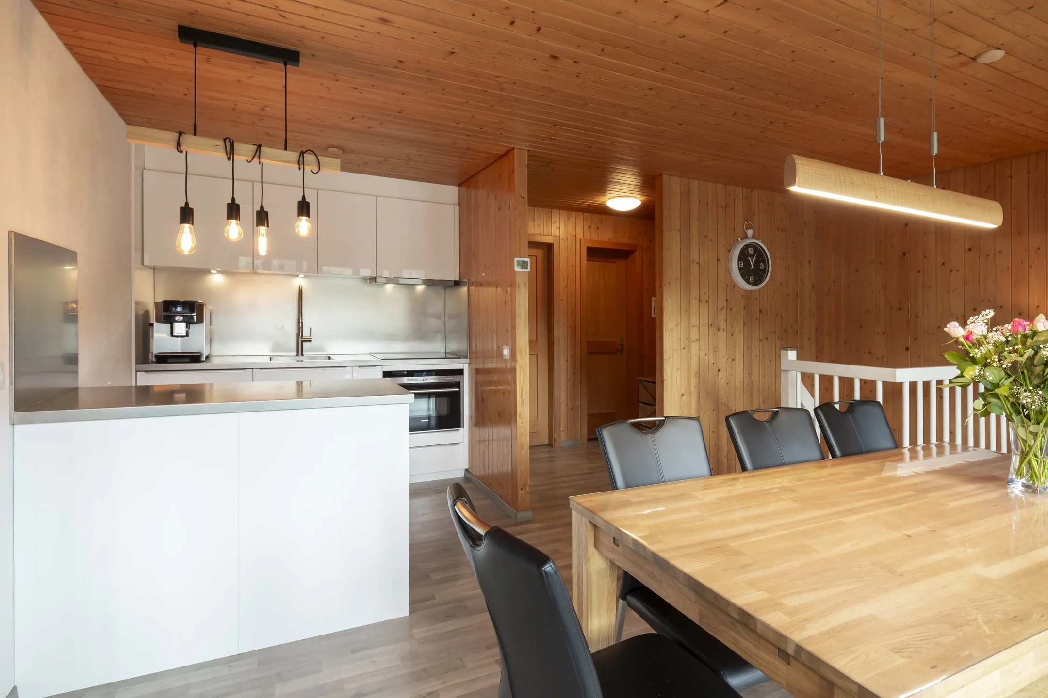 008_Lax_appartement_Smaal_Swiss_Immo.jpg