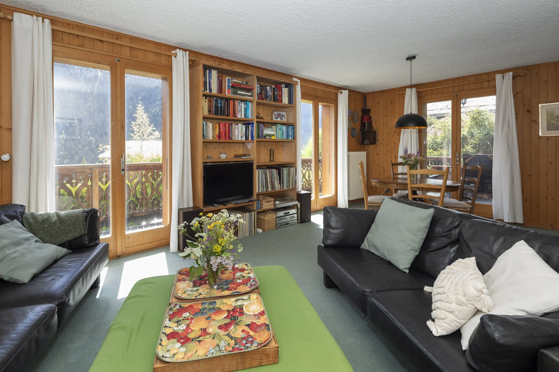 010_Les_Marécottes_chalet_Smaal_Swiss_Immo.jpg