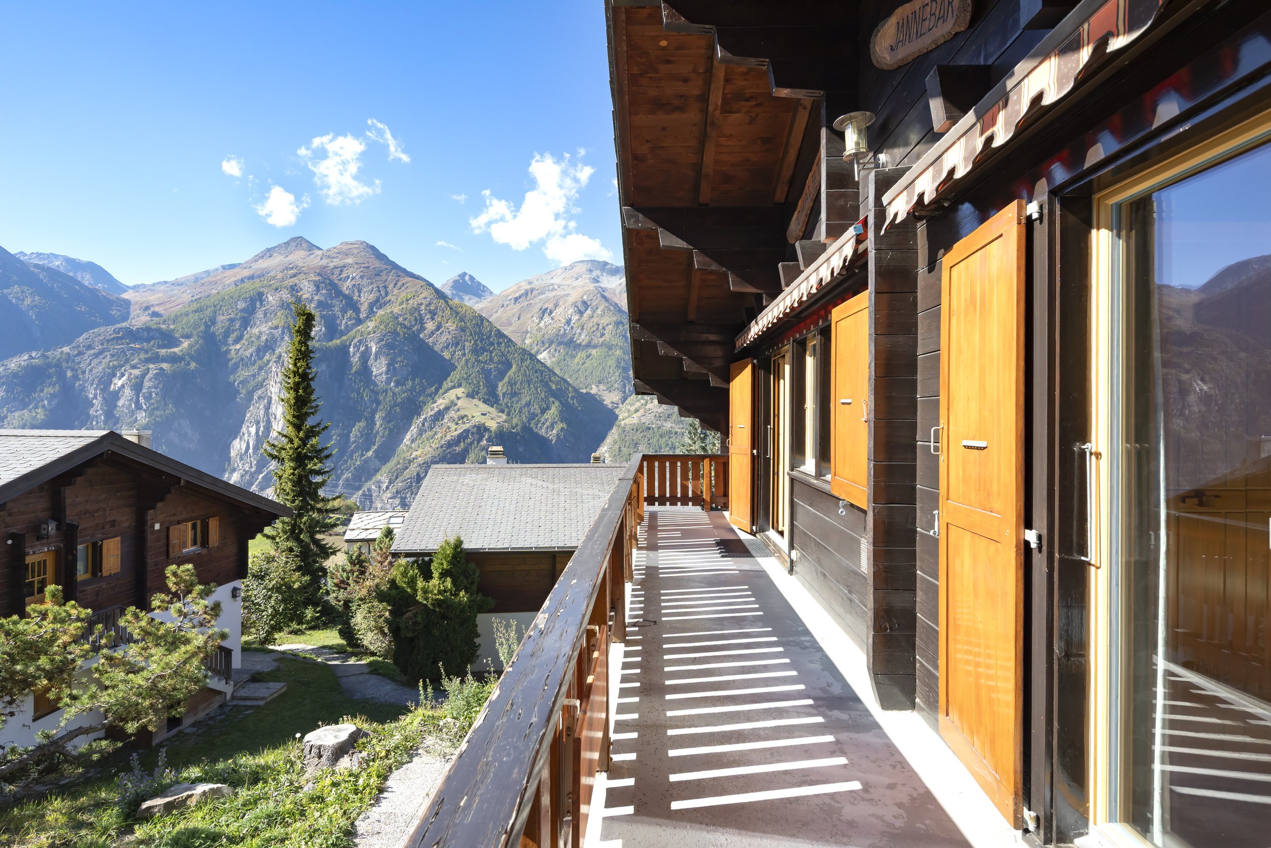 022a_Grächen_chalet_Smaal_Swiss_Immo.jpg