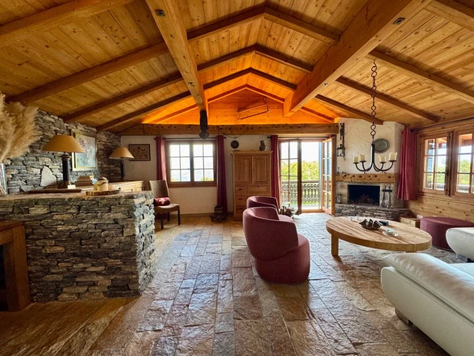 008_Savièse_chalet_Smaal_Swiss_Immo.jpg