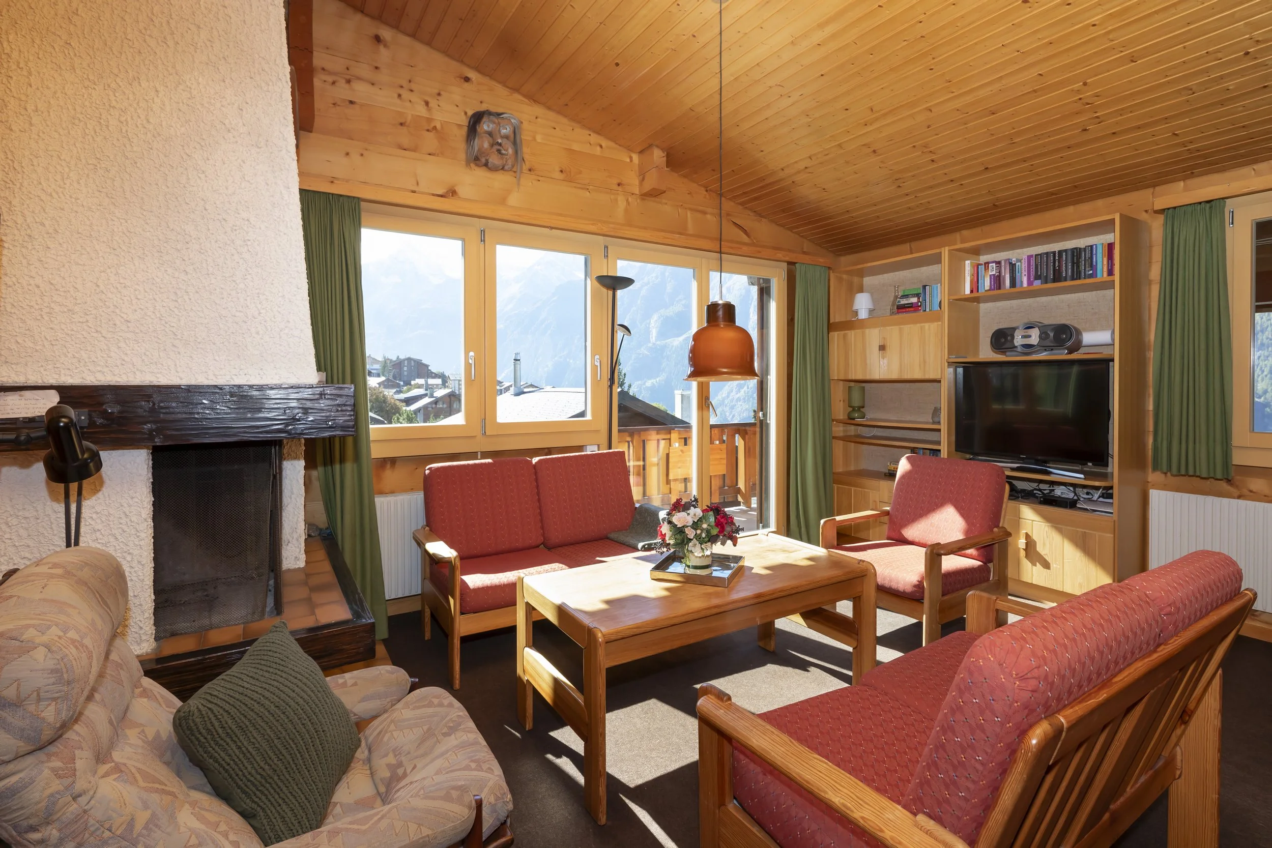 022_Grächen_chalet_Smaal_Swiss_Immo.jpg