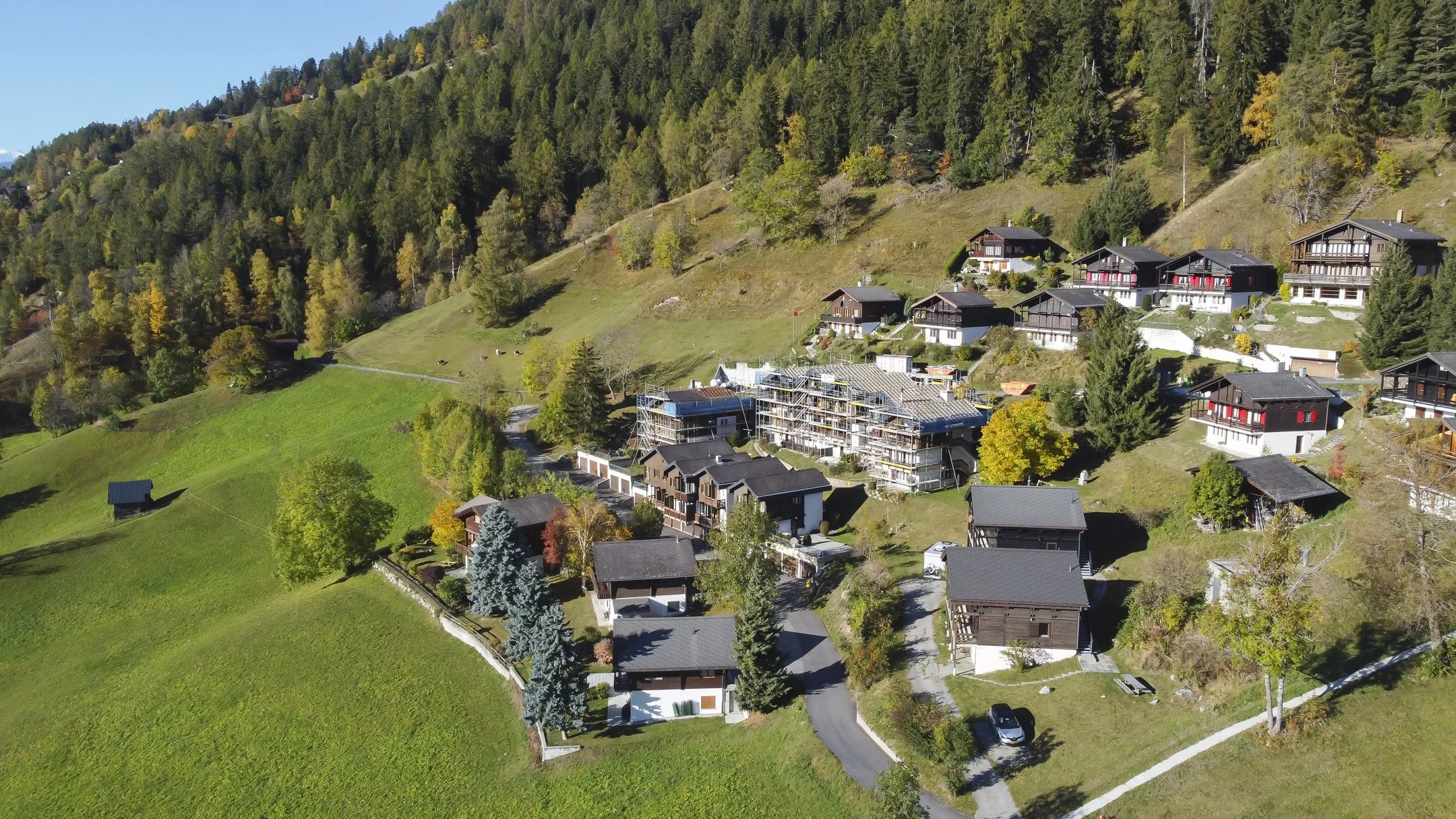 002_Lax_appartement_Smaal_Swiss_Immo.jpg