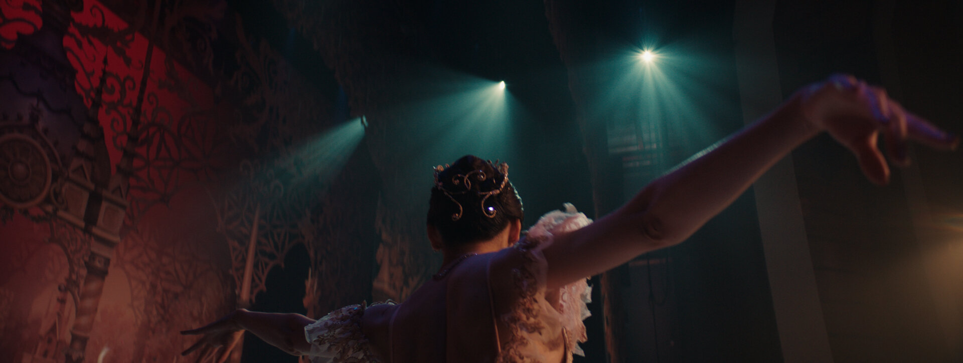 For stills.00_17_35_08.Still163.jpg