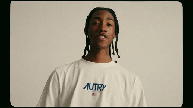 Autry - 16-9 - Director Cut_00003000.jpg