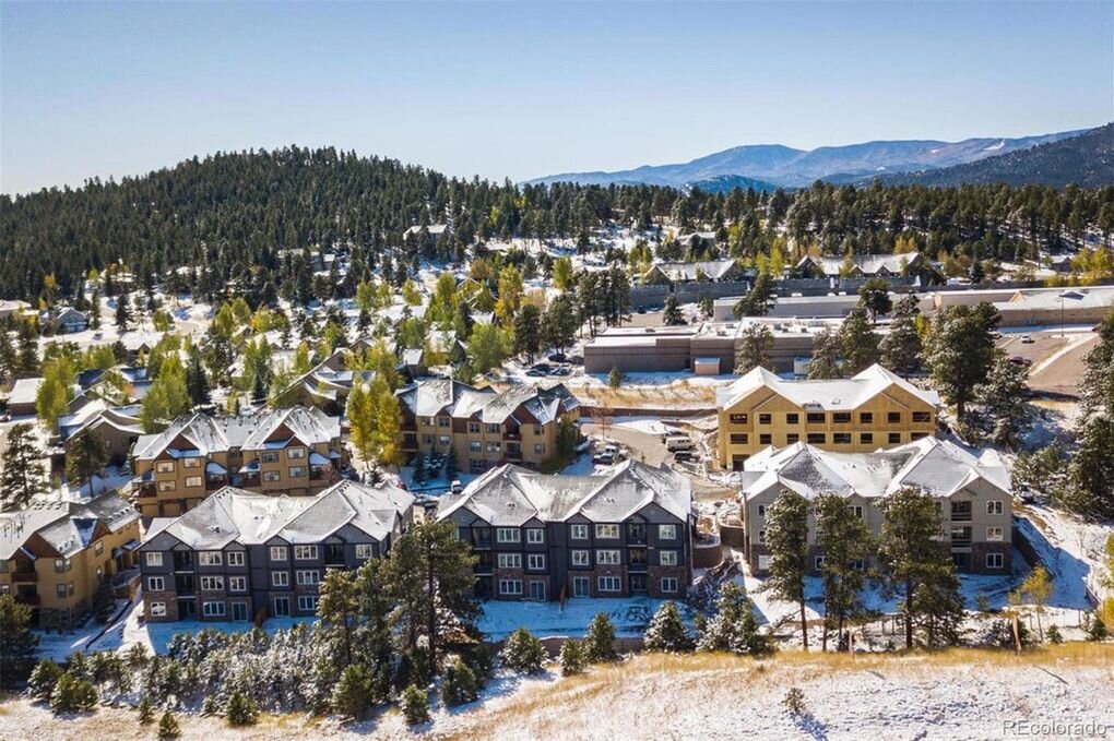 c4a072a4fb8a5b96c5c6e8c9f8bf7f9dl-m2404606114xd-w1020_h770_q80 (1).jpg