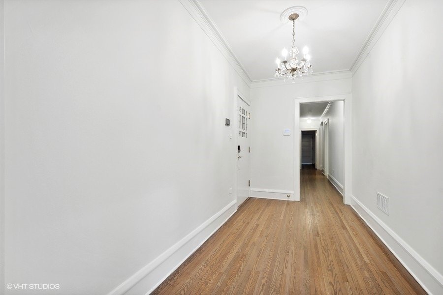 01_1106JudsonAve_Unit1_32_Foyer_LowRes.jpeg
