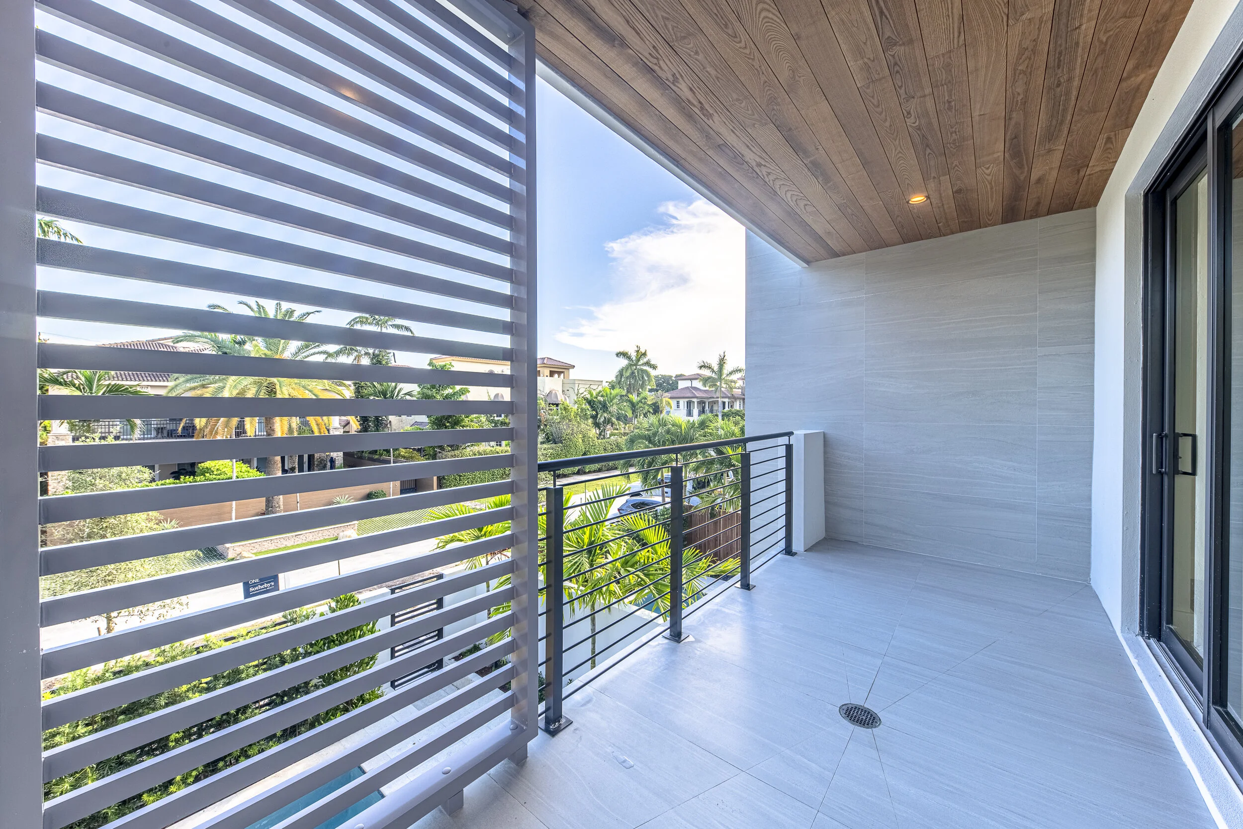 Victoria Park, Fort Lauderdale, luxury townhomes - balcony view