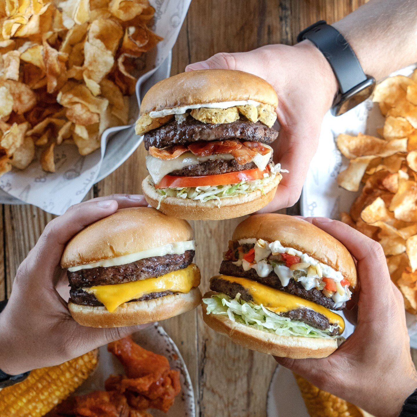 It's Madness Season around here, Burger Madness that is 😉🍔 Check out our new lineup for all the game day action featuring:

➡️ Jalape&ntilde;o Popper Burger 
➡️ Nachalo Burger
➡️ Garlic Aioli Burger 

Stop by your local Buffalo's Cafe and try them 