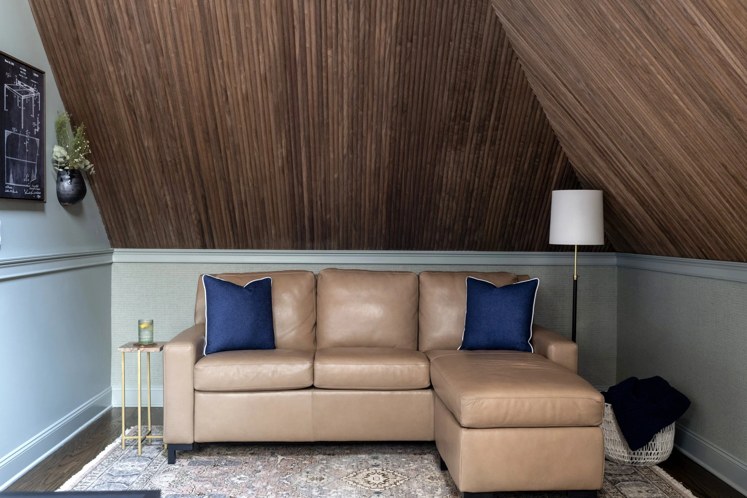 Leather sofa pull out