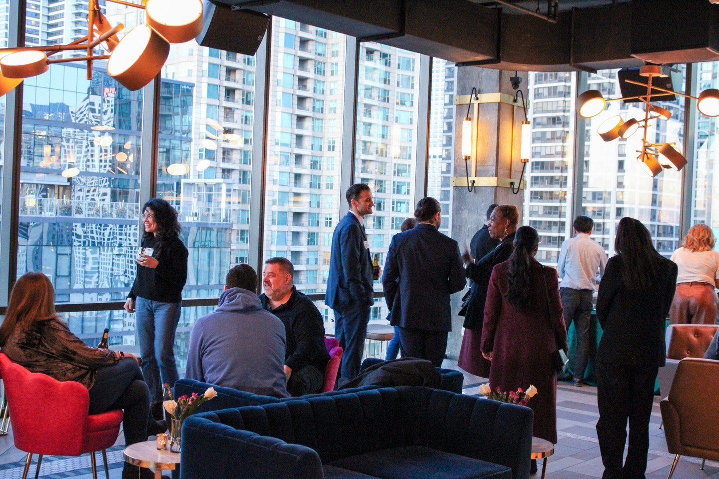 Throwback to one of our favorite events of the year with the @rivernorthresidentsassoc! We loved to mix &amp; mingle with our neighborhood residents here with amazing views, drinks, and food! 
.
.
.
#twentysixchicago #eventvenue #chicagoevents #chica